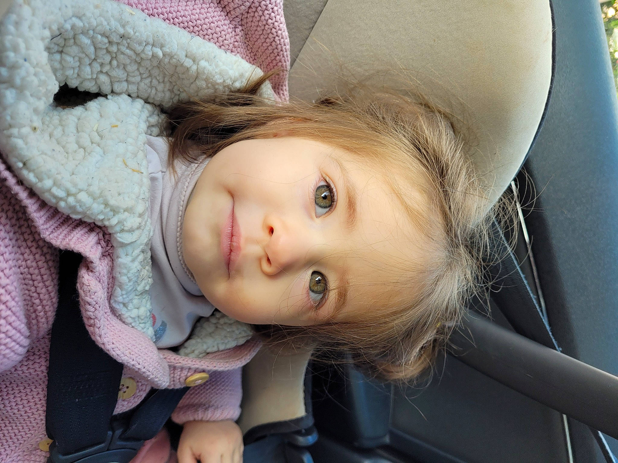 Elysia a rejoint le concours — aidez-le/la à gagner de superbes lots ! blond, cap, cheek, chin, doll, eye, eyebrow, eyelash, flash_photography, hat, head, headgear, human_body, iris, lip, mouth, nose, person, skin, textile