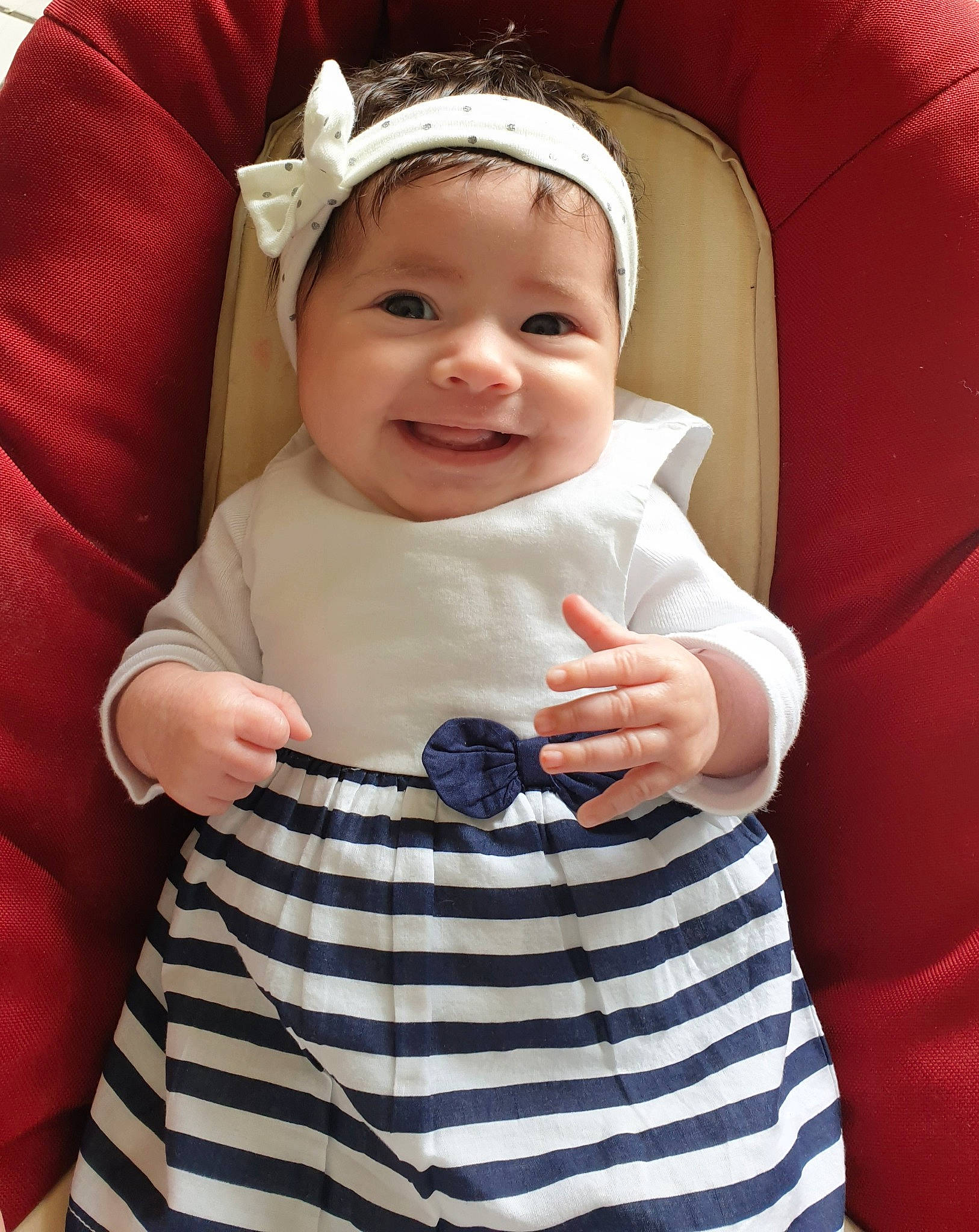 Elysia a rejoint le concours — aidez-le/la à gagner de superbes lots ! baby, baby_products, baby_toddler_clothing, child, headwear, joy, person, product, toddler