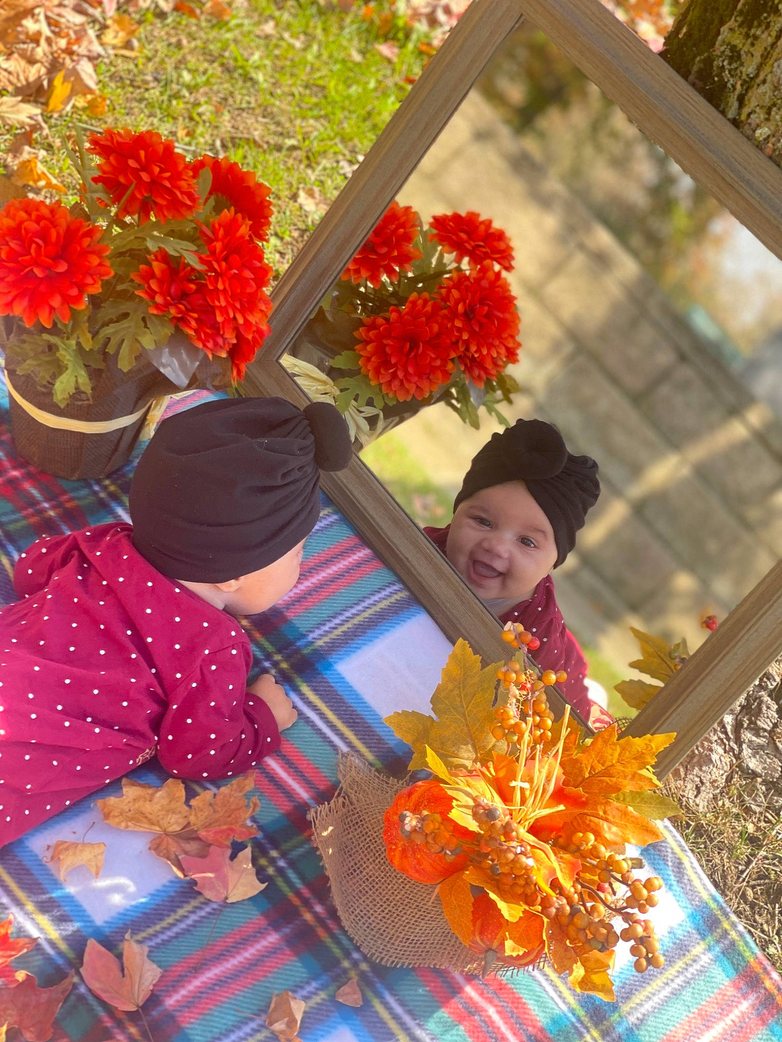 Naiyana is registered to the contest to win money with this photo: annual_plant, botany, child, event, floral_design, flower, flower_arranging, flowerpot, fun, happy, hat, headwear, leaf, leisure, orange, pattern, person, plant, red, spring