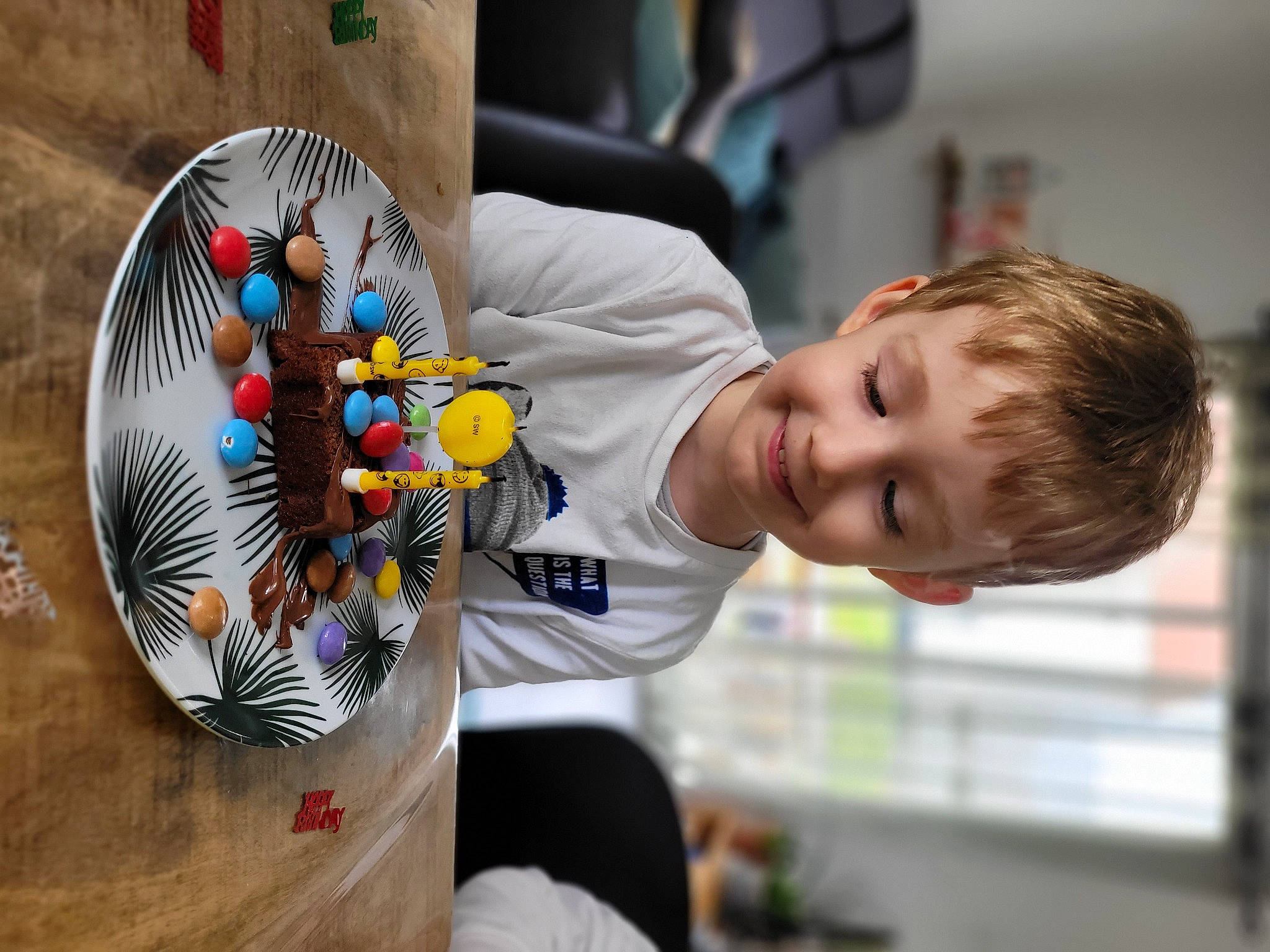 Ayden participe au concours pour gagner de l'argent avec cette photo : art, automotive_wheel_system, child, fun, glass, happy, joy, leisure, person, play, recreation, smile, toddler, toy, visual_arts