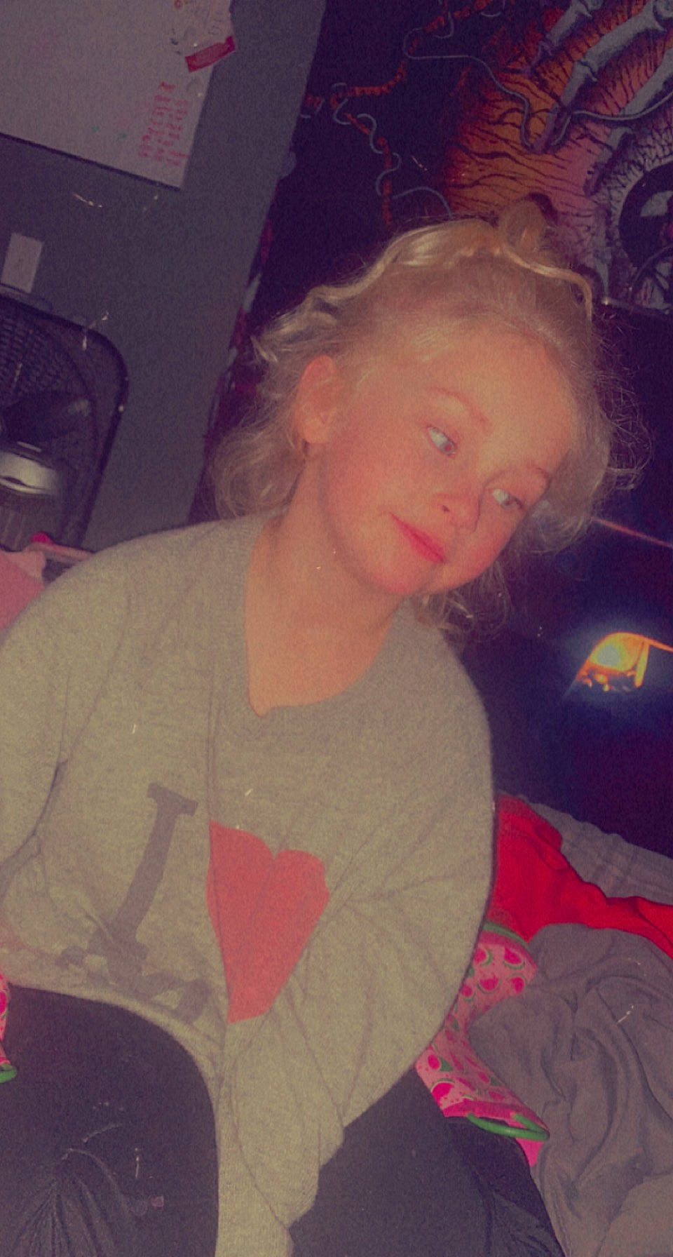 Aerobella is registered to the contest to win money with this photo: black_hair, cheek, chest, chin, cool, ear, eyebrow, forehead, fun, head, jaw, lip, mouth, neck, nose, organ, person, pink, shoulder, tints_and_shades