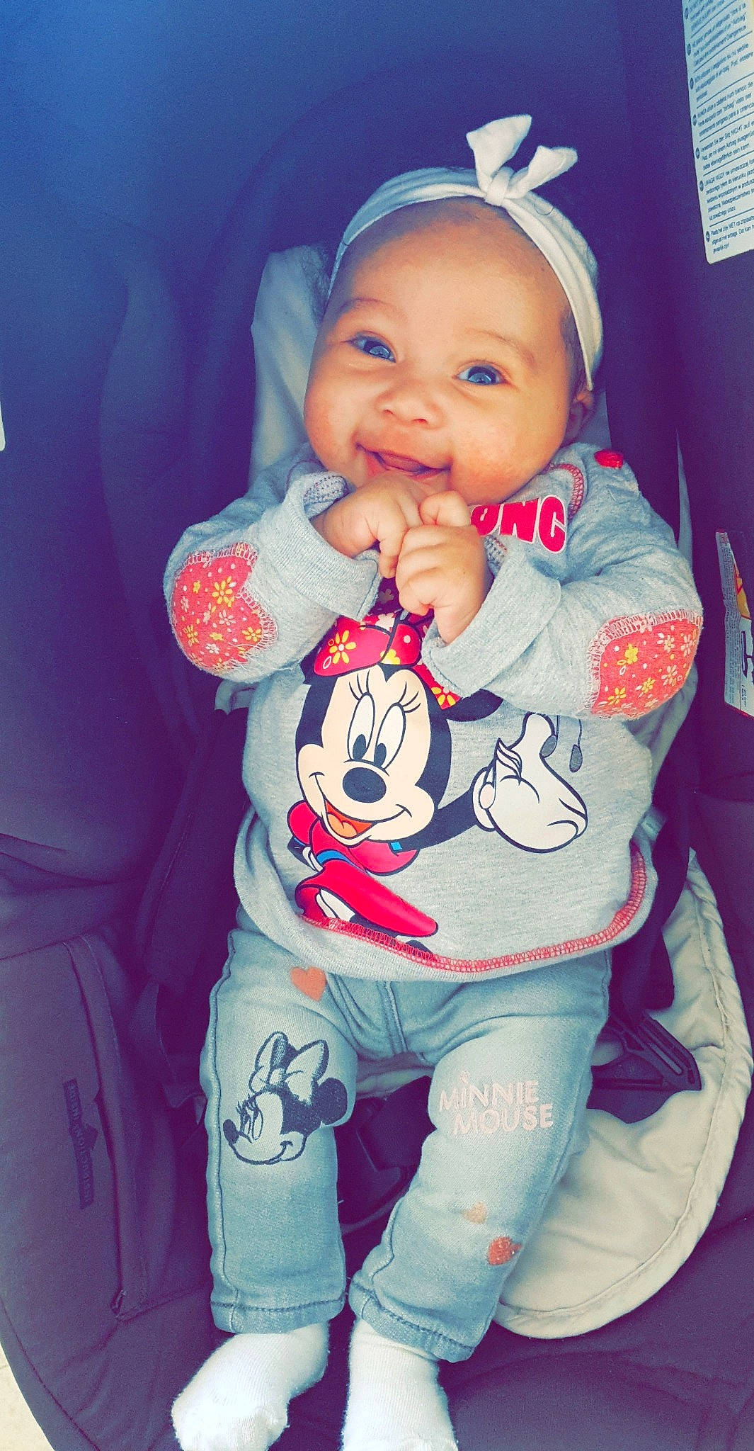 Sira a rejoint le concours — aidez-le/la à gagner de superbes lots ! baby, baby_products, baby_toddler_clothing, cheek, child, cool, forehead, happy, lip, mouth, nose, person, pink, skin, smile, toddler