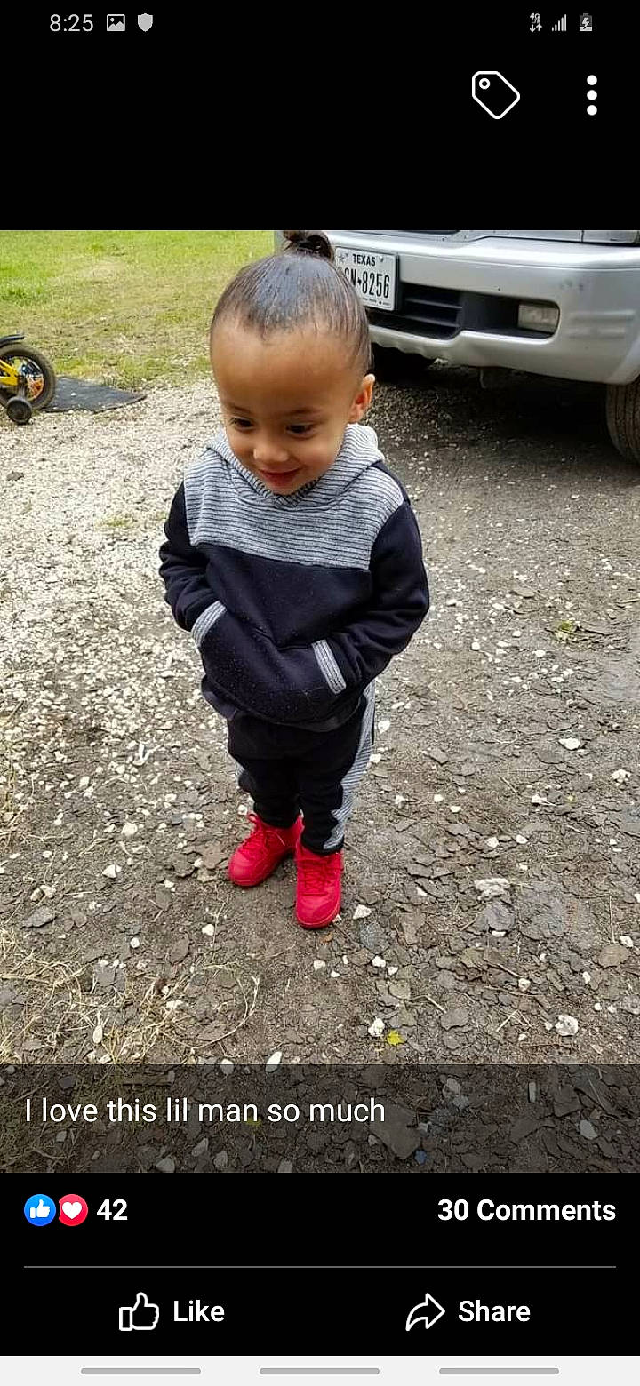 John-david is registered to the contest to win money with this photo: auto_part, car, child, family_car, footwear, joy, luxury_vehicle, person, photography, play, shoe, toddler, vehicle, vehicle_door