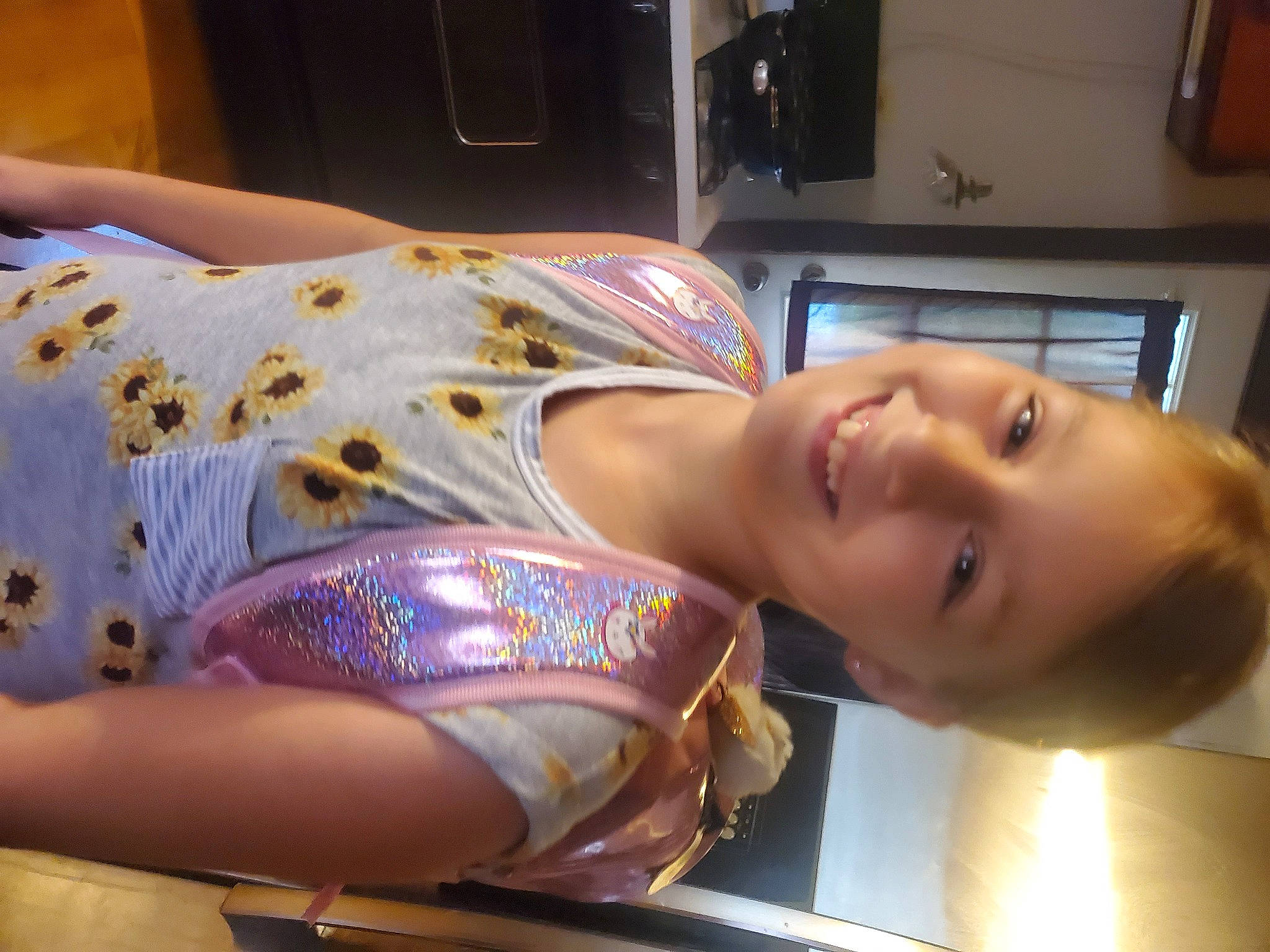 Lilyian is registered to the contest to win money with this photo: abdomen, chest, elbow, eyelash, flesh, fun, happy, human_leg, joy, leisure, mouth, navel, neck, pattern, person, room, skin, smile, thigh, throat