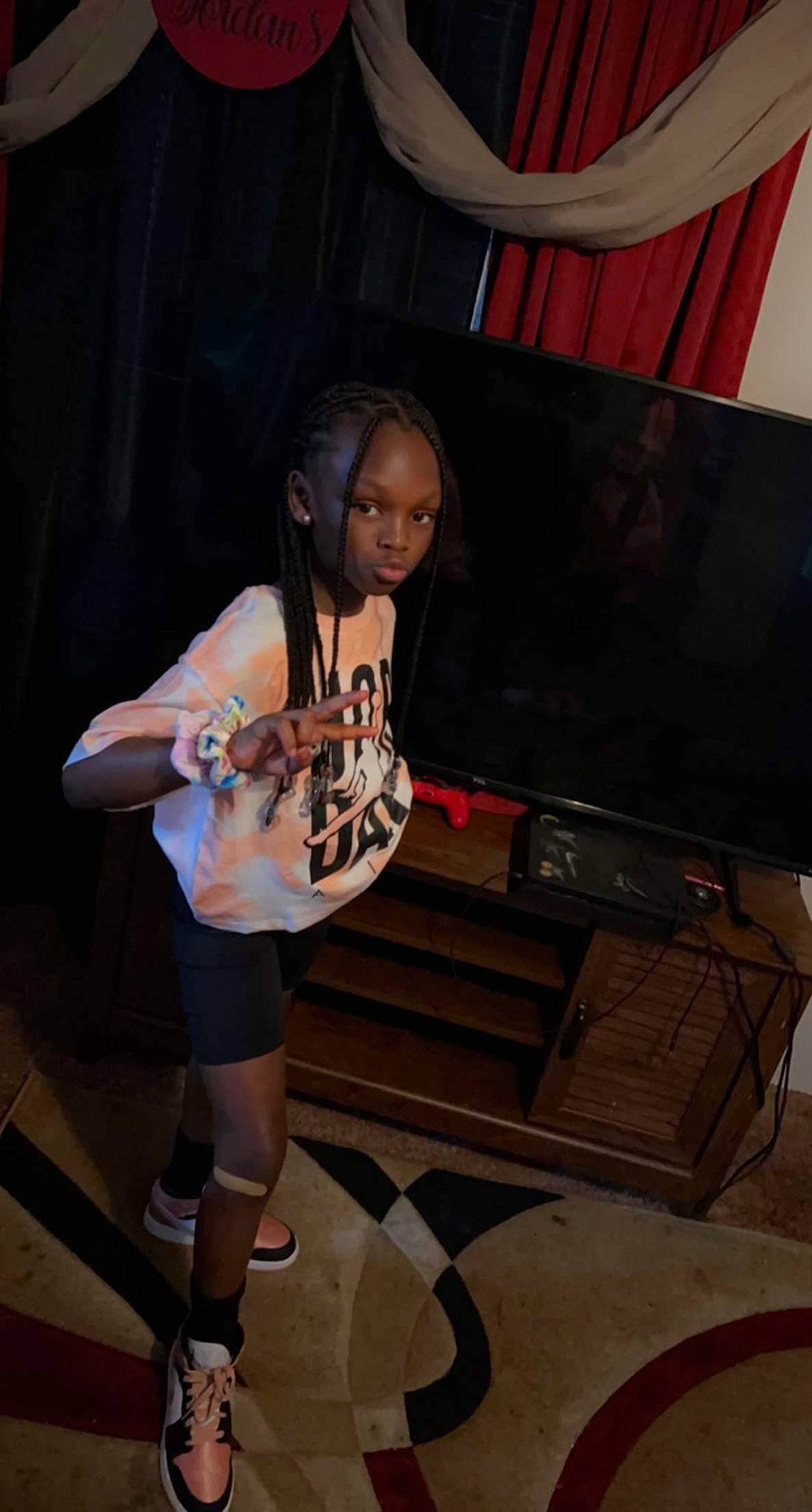 Journee joined the competition — help win amazing prizes! audio_equipment, boot, curtain, entertainment, event, fashion_design, flash_photography, fun, high_heels, human_leg, jewellery, knee, musician, performing_arts, person, room, sandal, sitting, television, television_set