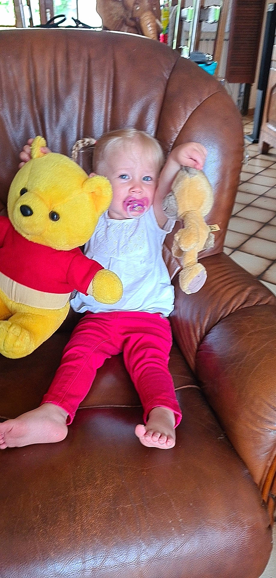 Agnieszka a rejoint le concours — aidez-le/la à gagner de superbes lots ! baby, baby_toddler_clothing, cheek, comfort, eye, facial_expression, finger, fun, happy, head, lap, mammal, person, pink, skin, smile, stuffed_toy, textile, toddler, toy