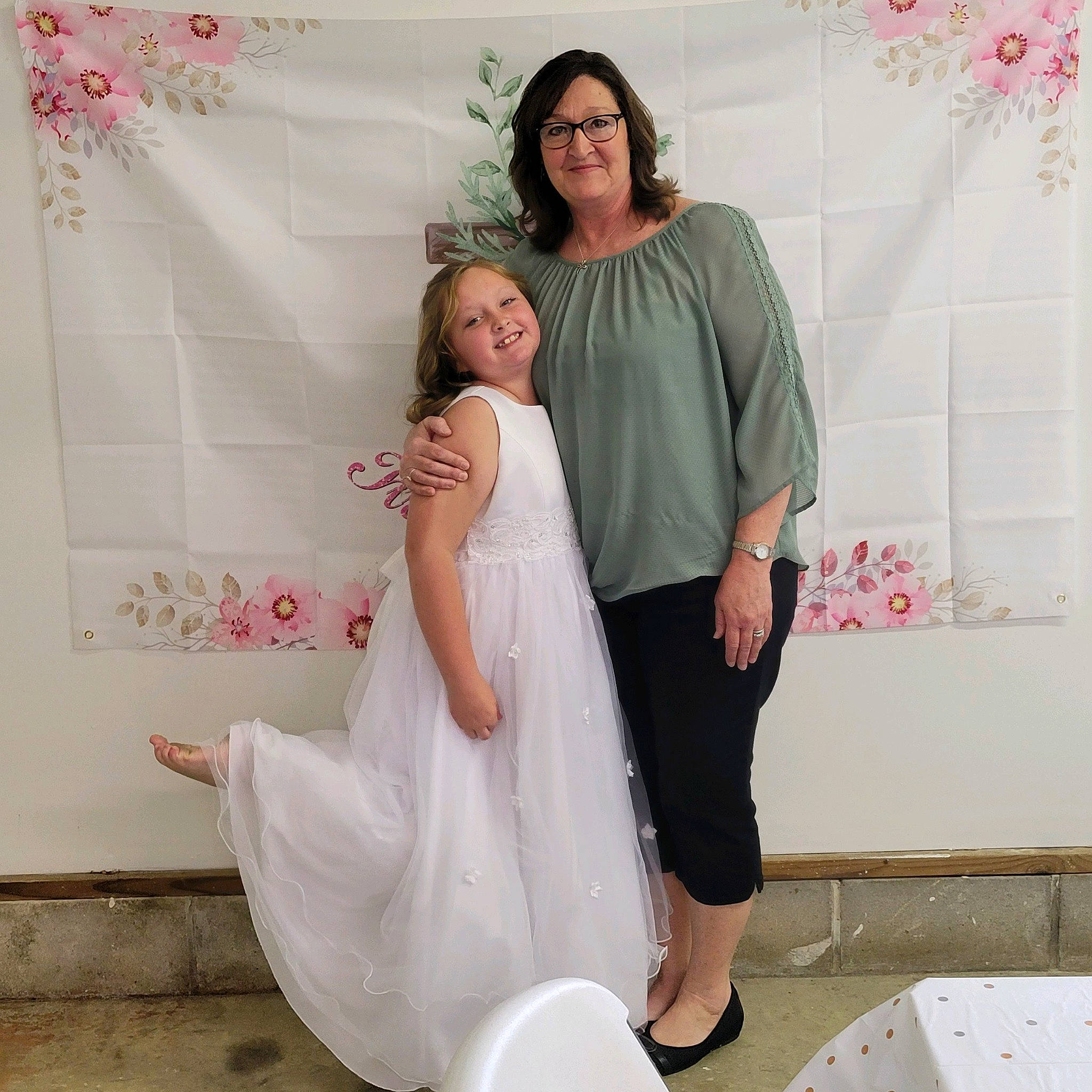 Brooklyn is registered to the contest to win money with this photo: comfort, event, fashion, fashion_design, foot, fun, gesture, happy, human_leg, joy, knee, magenta, pattern, peach, person, pink, room, sleeve, smile, textile