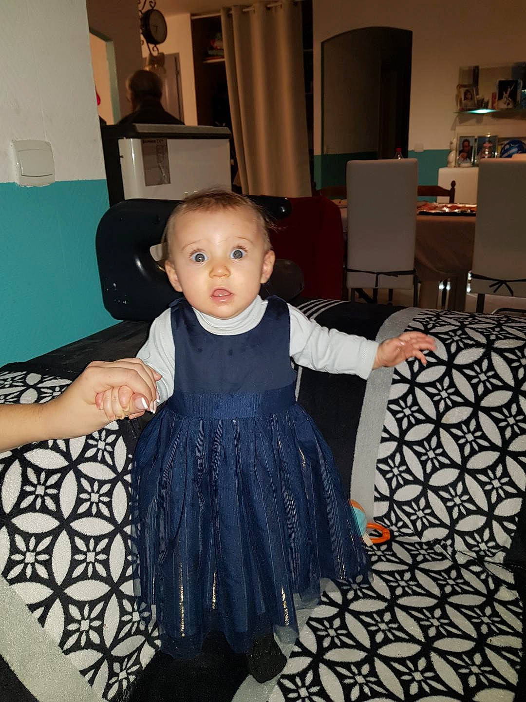 Mylena a rejoint le concours — aidez-le/la à gagner de superbes lots ! black, child, clothing, costume, day, design, dress, flooring, fun, girl, hair, pattern, person, product, smile, surprise, textile, toddler