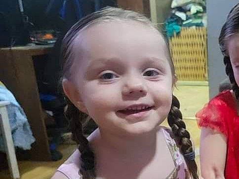 Cyndil is registered to the contest to win money with this photo: blond, cheek, child, ear, event, eye, eyebrow, eyelash, forehead, fun, happy, iris, jaw, joy, lip, long_hair, mouth, nose, person, skin