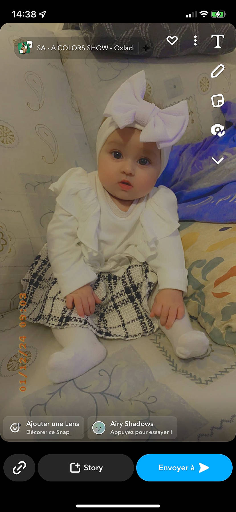 Alyzia a rejoint le concours — aidez-le/la à gagner de superbes lots ! baby, baby_products, baby_toddler_clothing, beanie, cap, cheek, child, comfort, happy, headband, headwear, iris, linens, pattern, person, photo_caption, portrait_photography, sitting, skin, sleeve
