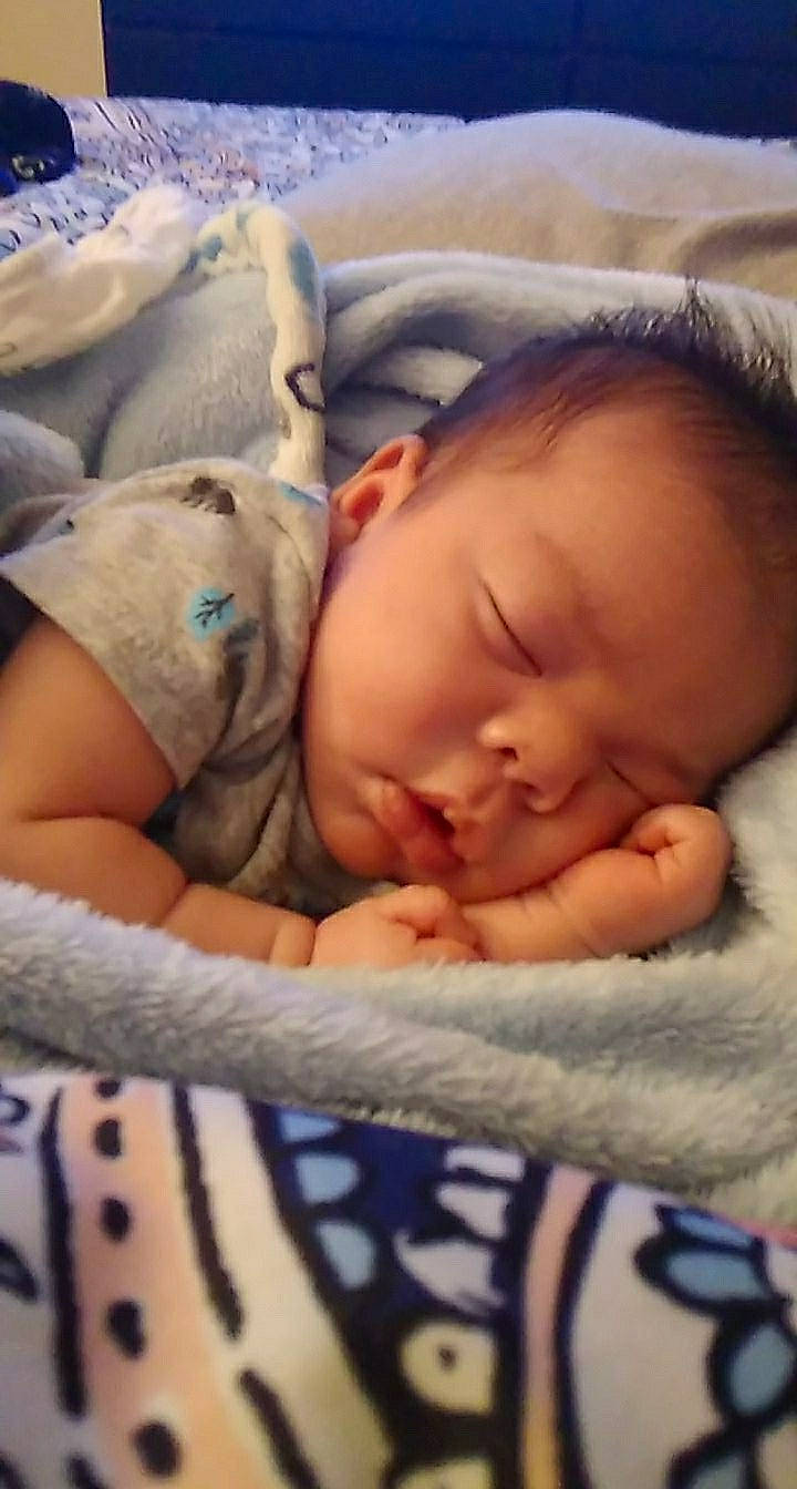 Charles is registered to the contest to win money with this photo: baby, baby_sleeping, bedtime, birth, cheek, child, childbirth, eye, face, finger, hand, lip, mouth, muscle, nap, nose, person, skin, sleep, thumb