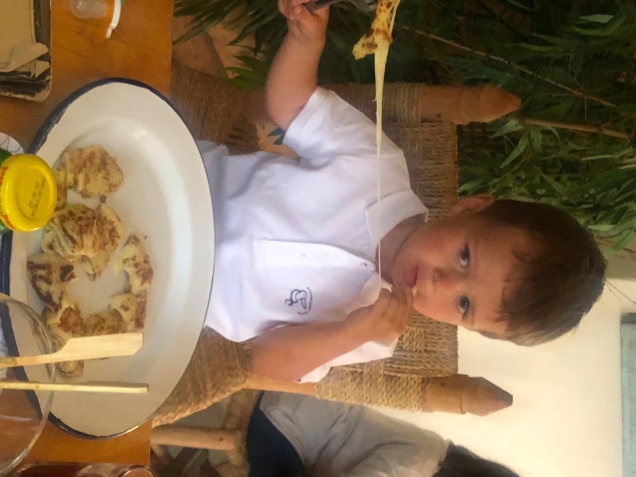 Paul a rejoint le concours — aidez-le/la à gagner de superbes lots ! adaptation, baby, child, comfort_food, cooking, cuisine, dish, event, food, fun, person, plant, recipe, room, tableware, toddler, vegetable, window, yellow