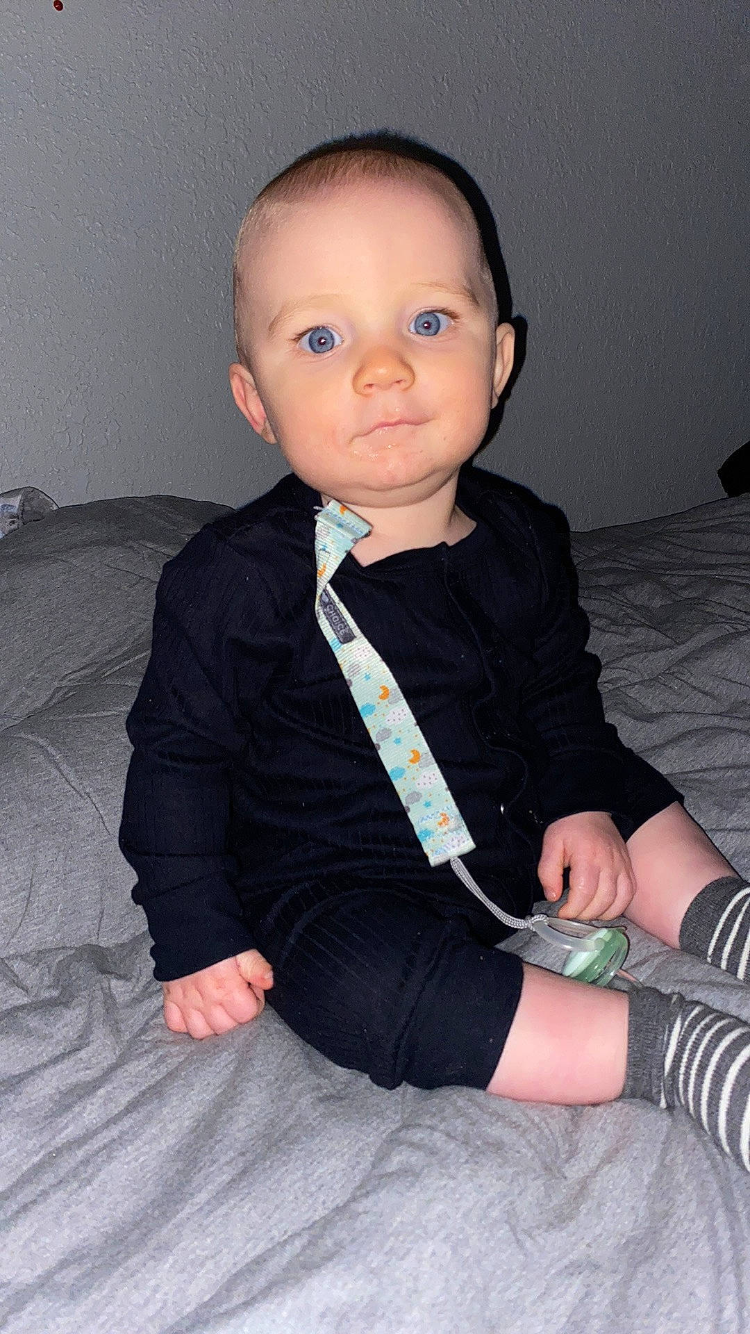 Caspen is registered to the contest to win money with this photo: baby, baby_toddler_clothing, cheek, child, comfort, dress_shirt, flash_photography, formal_wear, hairstyle, head, human_leg, jewellery, knee, person, sitting, skin, sleeve, sock, thigh, tie