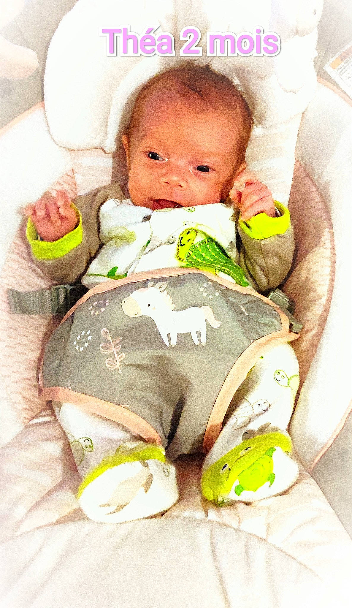 Théa participe au concours pour gagner de l'argent avec cette photo : baby, baby_safety, baby_sleeping, baby_toddler_clothing, cheek, child, comfort, eye, face, finger, head, linens, neck, person, skin, sleeve, textile, thumb, toddler, white