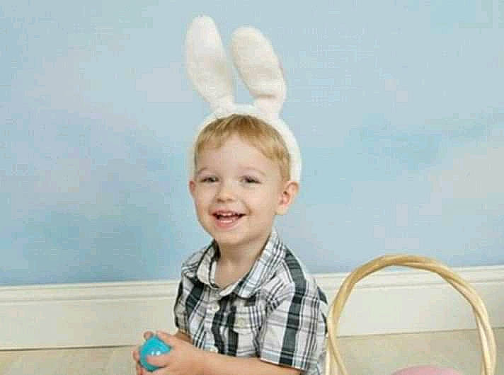 Jesse James is registered to the contest to win money with this photo: child, ear, easter, easter_bunny, finger, gesture, hand, happy, holiday, human_body, joy, neck, organ, person, rabbit, rabbits_and_hares, thumb, toddler