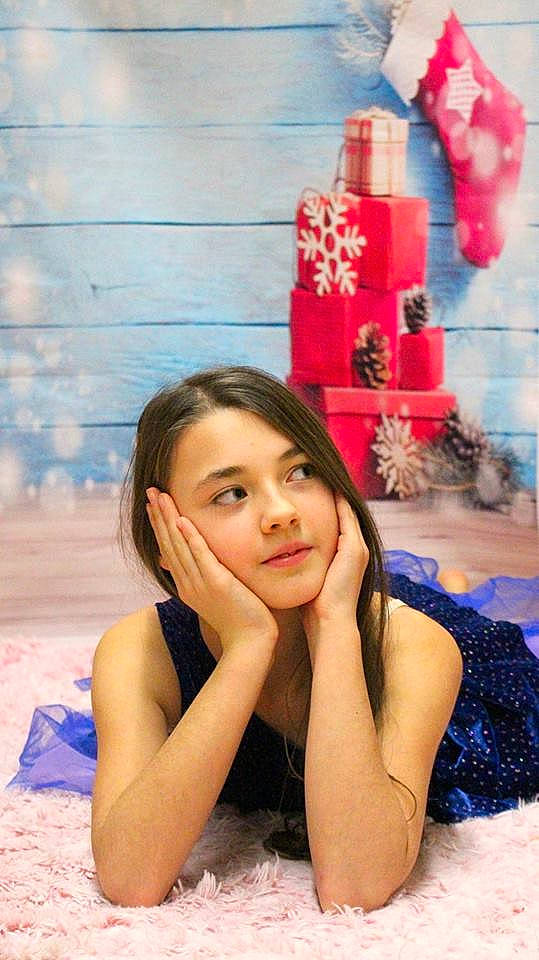 Cécile a rejoint le concours — aidez-le/la à gagner de superbes lots ! beauty, happy, person, photography, smile