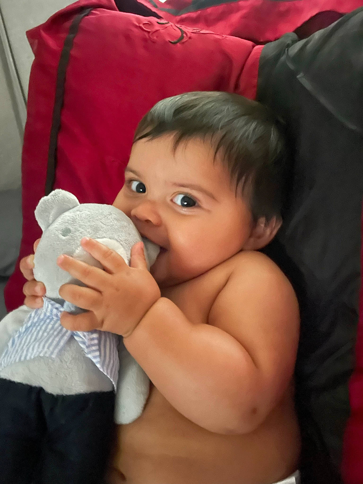 Logan is registered to the contest to win money with this photo: baby, cheek, comfort, eye, face, finger, gesture, hairstyle, happy, head, interaction, joint, mouth, neck, nose, person, product, shoulder, skin, thumb