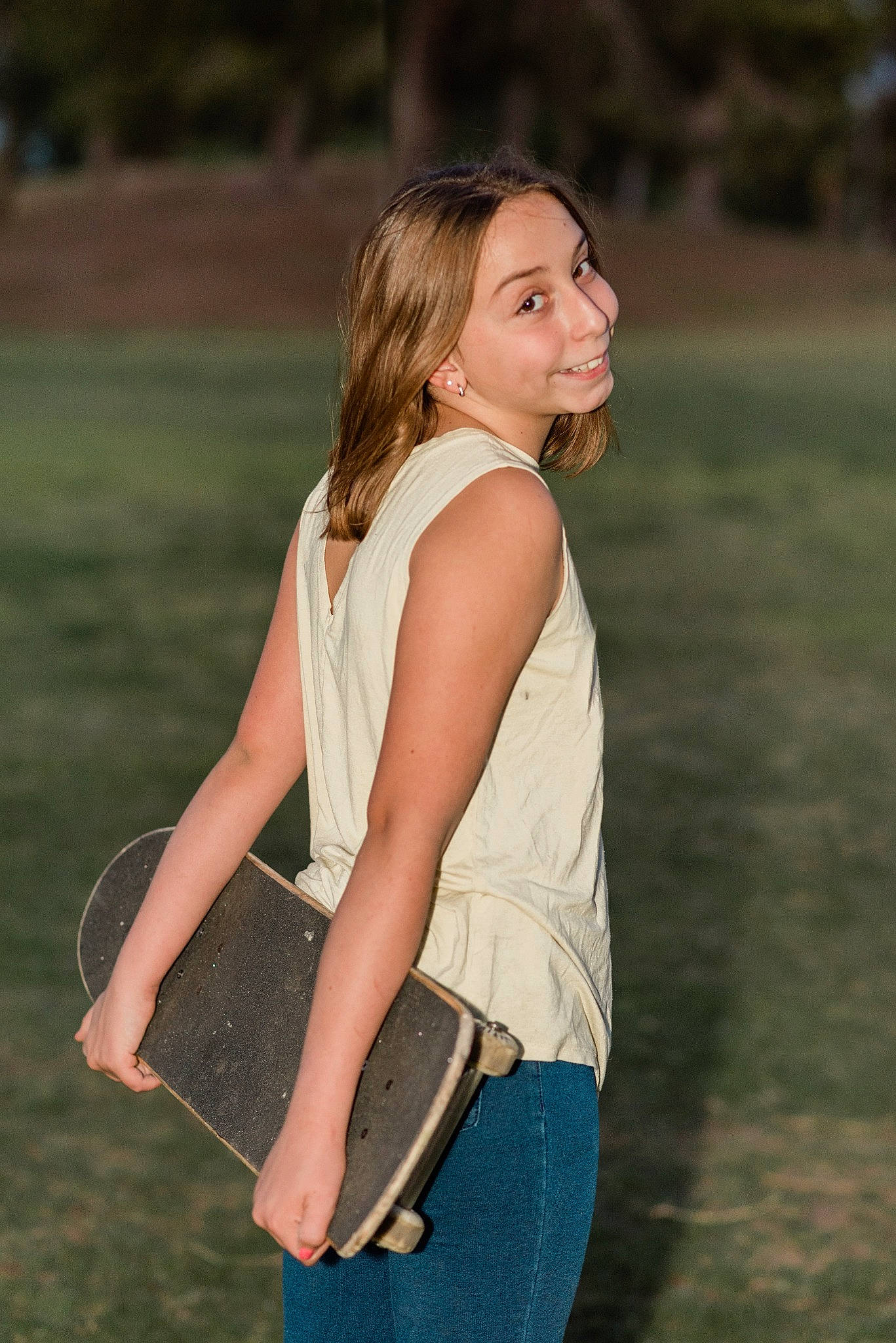 Jaylyn is registered to the contest to win money with this photo: abdomen, elbow, flash_photography, gesture, grass, happy, human_leg, jeans, joy, knee, leisure, lip, long_hair, people_in_nature, person, sleeve, smile, street_fashion, t_shirt, thigh