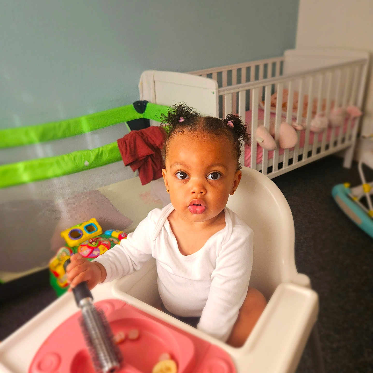 Linette is registered to the contest to win money with this photo: baby, bed, bodypart, couch, crib, cutlery, face, finger, furniture, hand, head, indoors, infantbed, nursery, person, photography, playarea, portrait, room, spoon