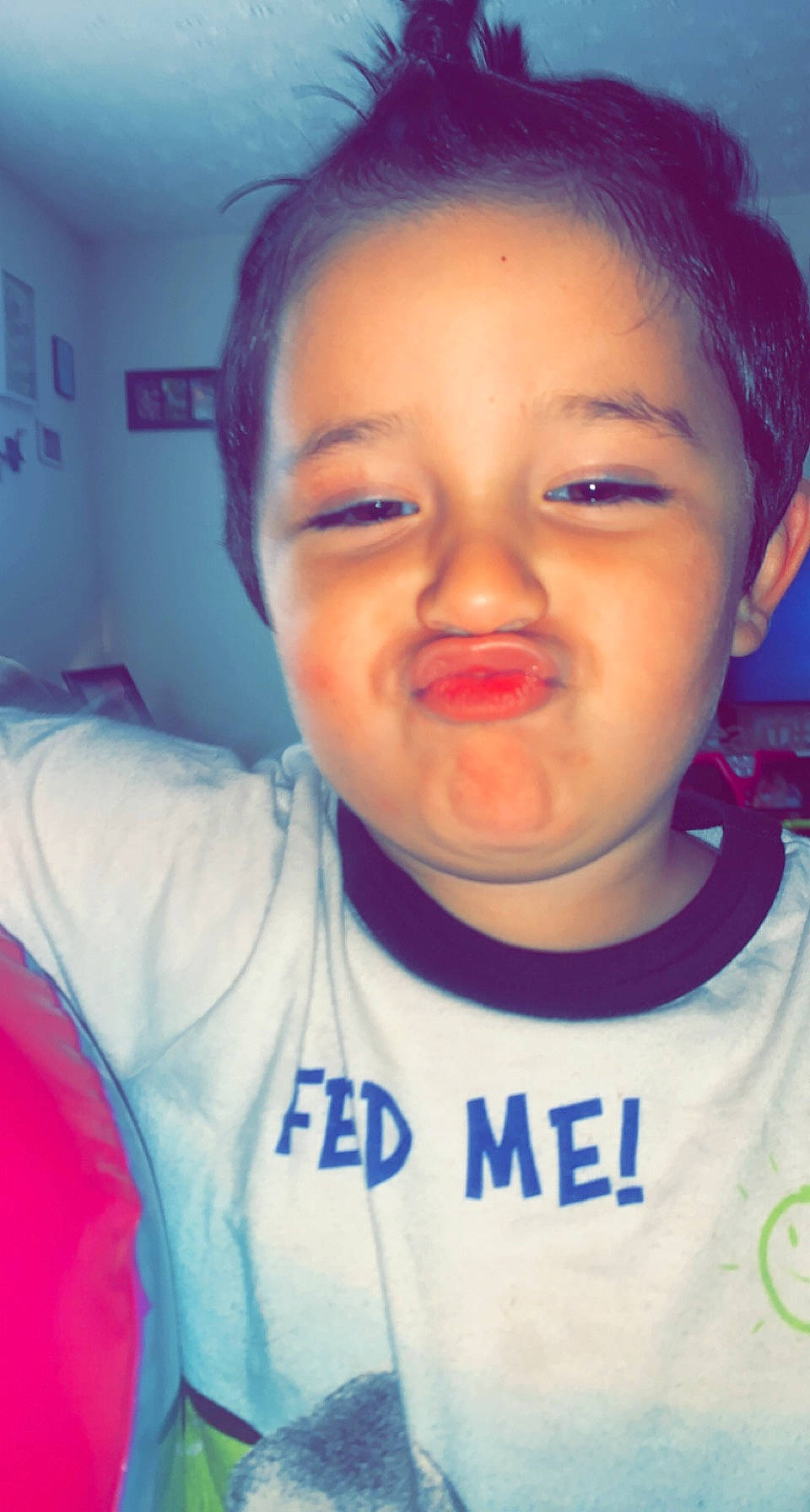 Kaizer is registered to the contest to win money with this photo: cheek, chin, ear, eye, eyebrow, eyelash, forehead, gesture, happy, iris, jaw, lip, mouth, muscle, neck, nose, person, skin, sleeve, smile