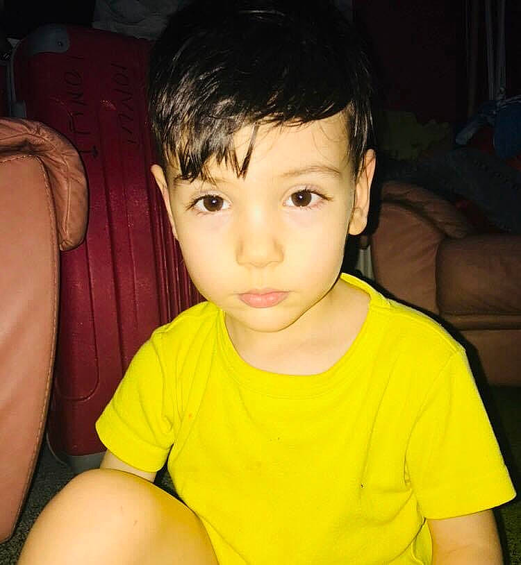 Abel a rejoint le concours — aidez-le/la à gagner de superbes lots ! black_hair, cheek, child, chin, ear, eye, eyebrow, face, forehead, hair, head, jaw, nose, person, smile, toddler