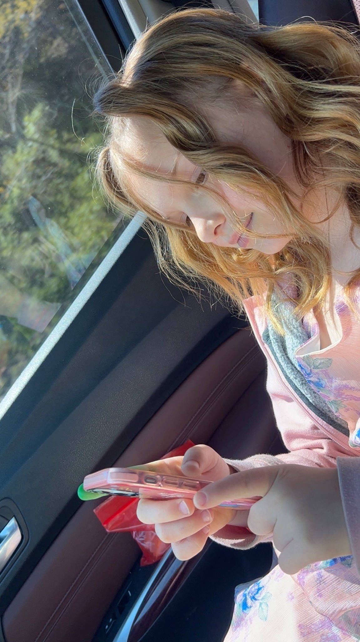 Autumn is registered to the contest to win money with this photo: automotive_lighting, daytime, dress, eyelash, eyewear, finger, fun, gesture, glass, hair, hand, head, lip, long_hair, mouth, person, skin, summer, sunglasses, vehicle_door