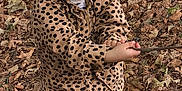 Mélody a rejoint le concours — aidez-le/la à gagner de superbes lots ! autumn, boots, child, curiosity, fall, happy, hooded_jacket, leaves, nature, outdoor, pants, park, person, play, polka_dots, seasonal, smile, stick, toddler, young_child