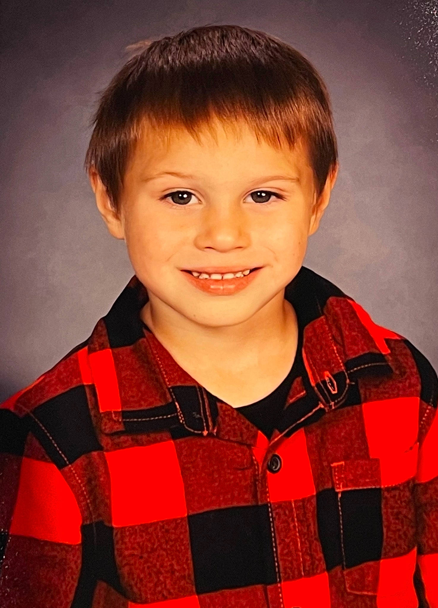 Alexander is registered to the contest to win money with this photo: cheek, child, chin, clothing, collar, dress_shirt, flash_photography, forehead, fun, happy, iris, joy, pattern, person, plaid, pleased, red, shirt, sleeve, smile
