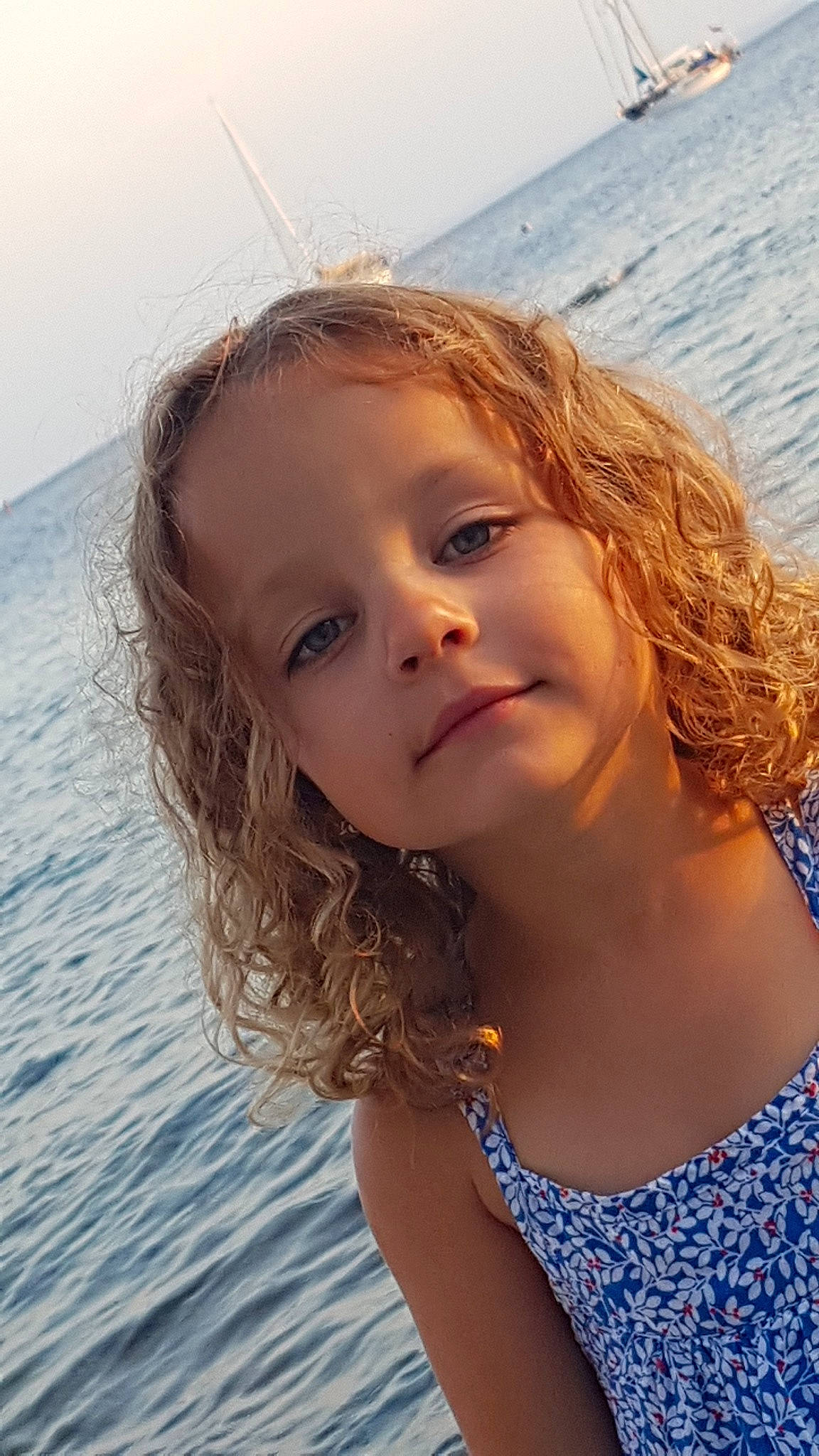 Nélia a rejoint le concours — aidez-le/la à gagner de superbes lots !