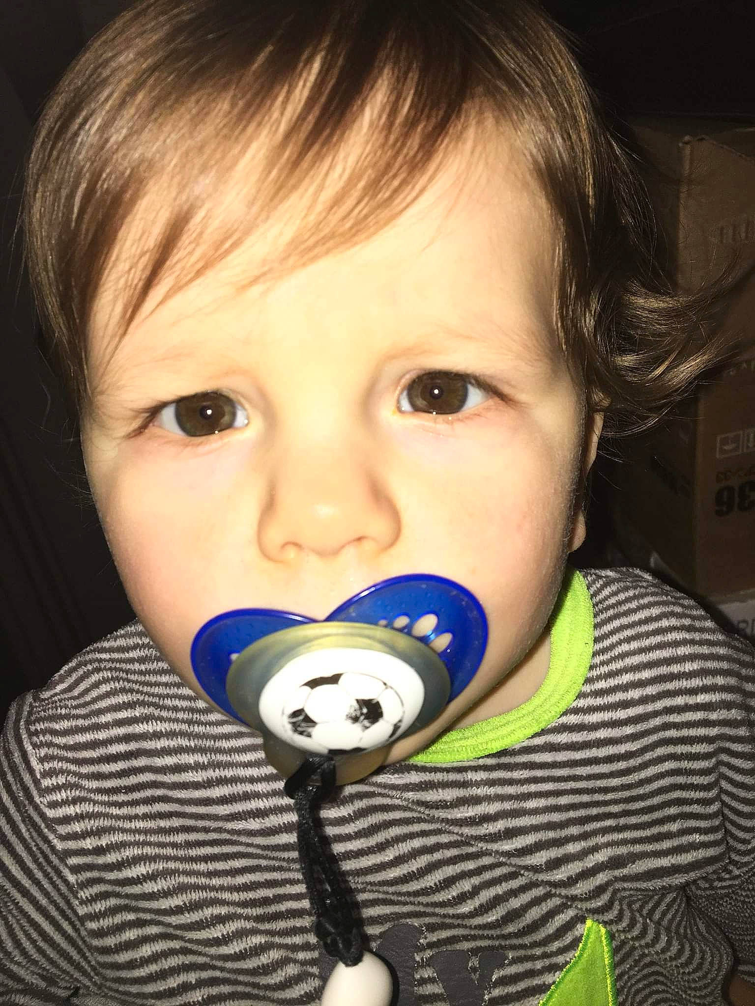 Youcef participe au concours pour gagner de l'argent avec cette photo : audio_equipment, baby, baby_products, baby_toddler_clothing, cheek, child, ear, eyelash, fun, happy, microphone, mouth, no_expression, nose, pattern, person, play, portrait_photography, toddler