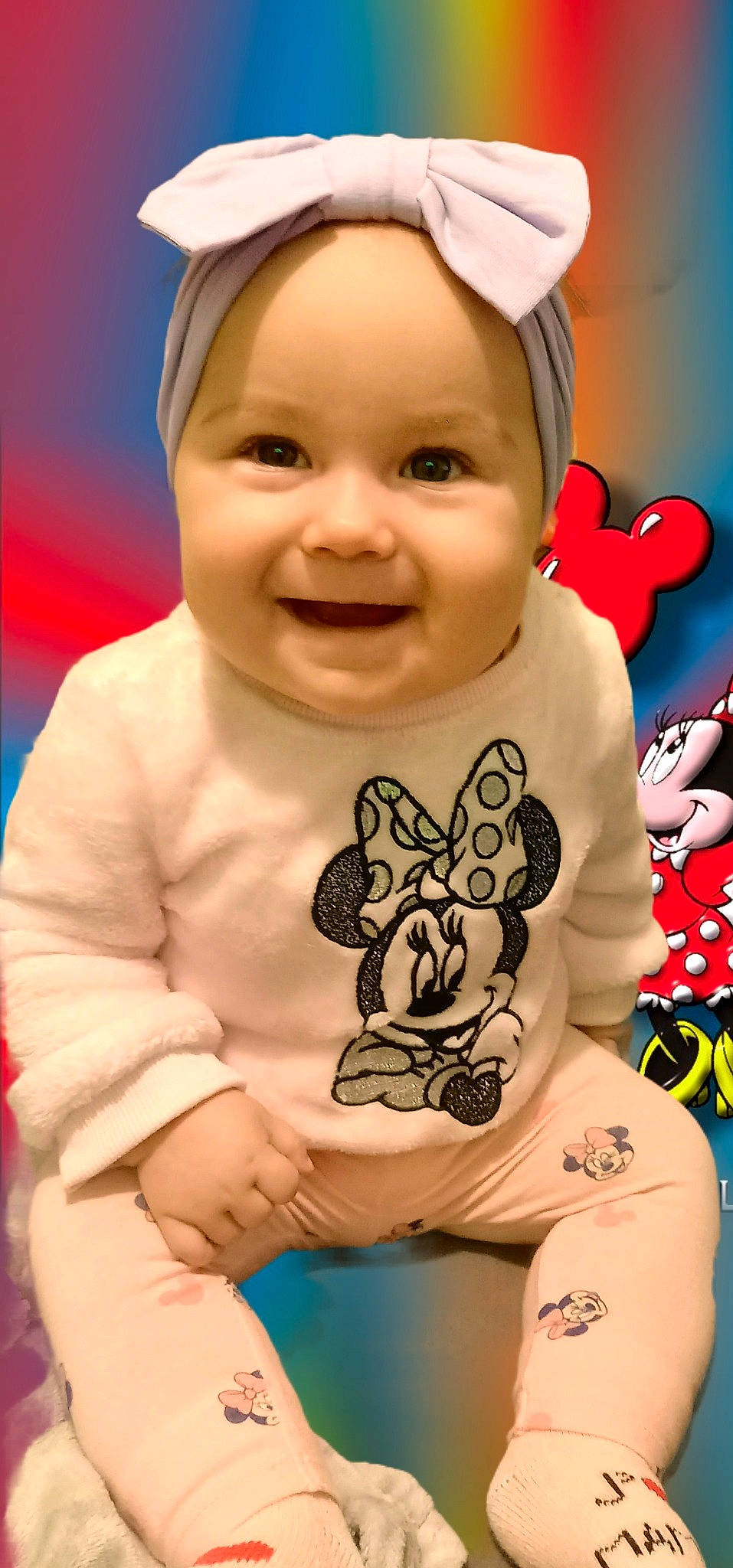 Liliana participe au concours pour gagner de l'argent avec cette photo : baby, baby_toddler_clothing, cap, cheek, child, cool, eye, finger, hairstyle, happy, head, headwear, human_body, joy, nose, organ, person, pink, skin, sleeve