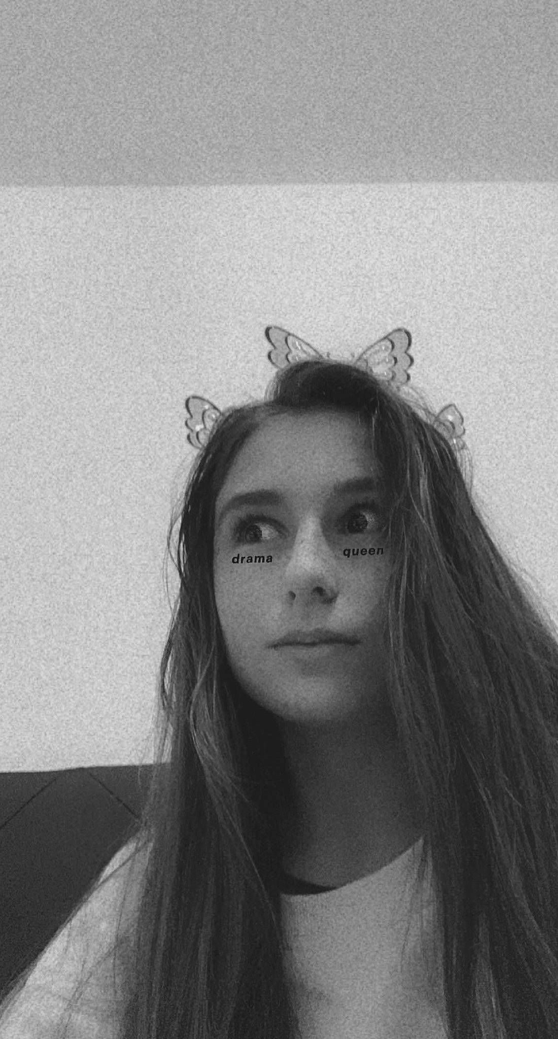 Morgane participe au concours pour gagner de l'argent avec cette photo : beauty, black_and_white, blond, chin, eye, eyebrow, face, forehead, hair, hairstyle, head, lip, long_hair, monochrome, monochrome_photography, nose, person, photo_shoot, photograph, photography