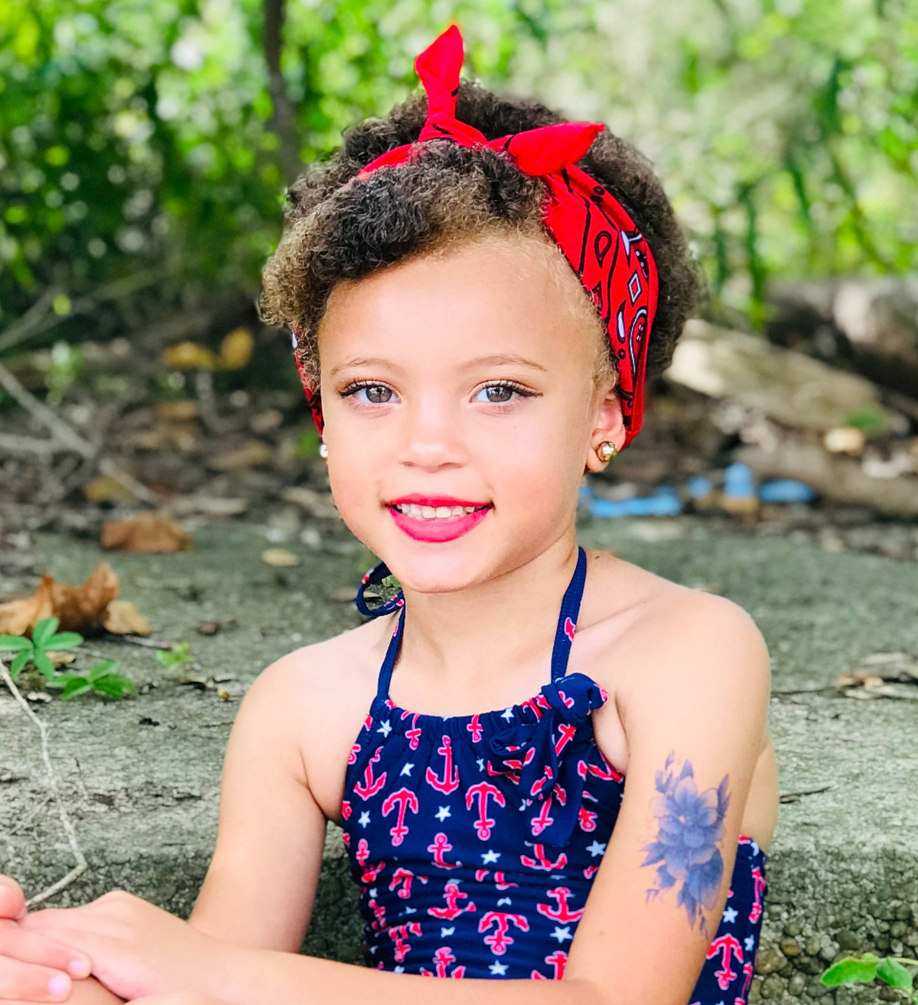 Paisley joined the competition — help win amazing prizes! child, electric_blue, eyewear, fashion_accessory, fun, grass, hair_accessory, happy, headband, headgear, headpiece, jewellery, joy, leisure, magenta, people_in_nature, person, personal_protective_equipment, smile, summer