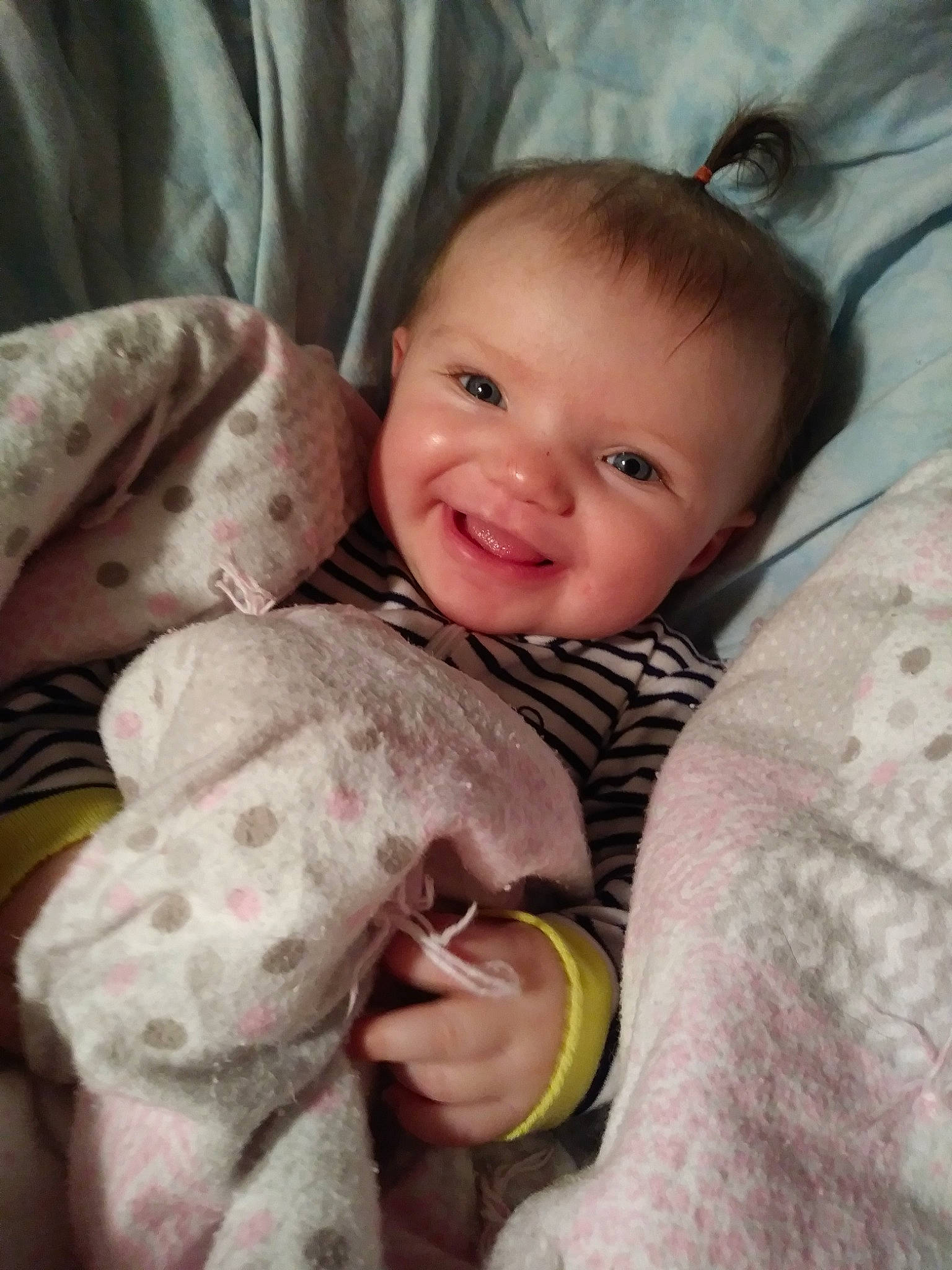 Kenadee is registered to the contest to win money with this photo: bedtime, cheek, child, day, ear, eye, face, finger, girl, head, infant, iris, joy, mouth, nose, person, pink, product, skin, smile