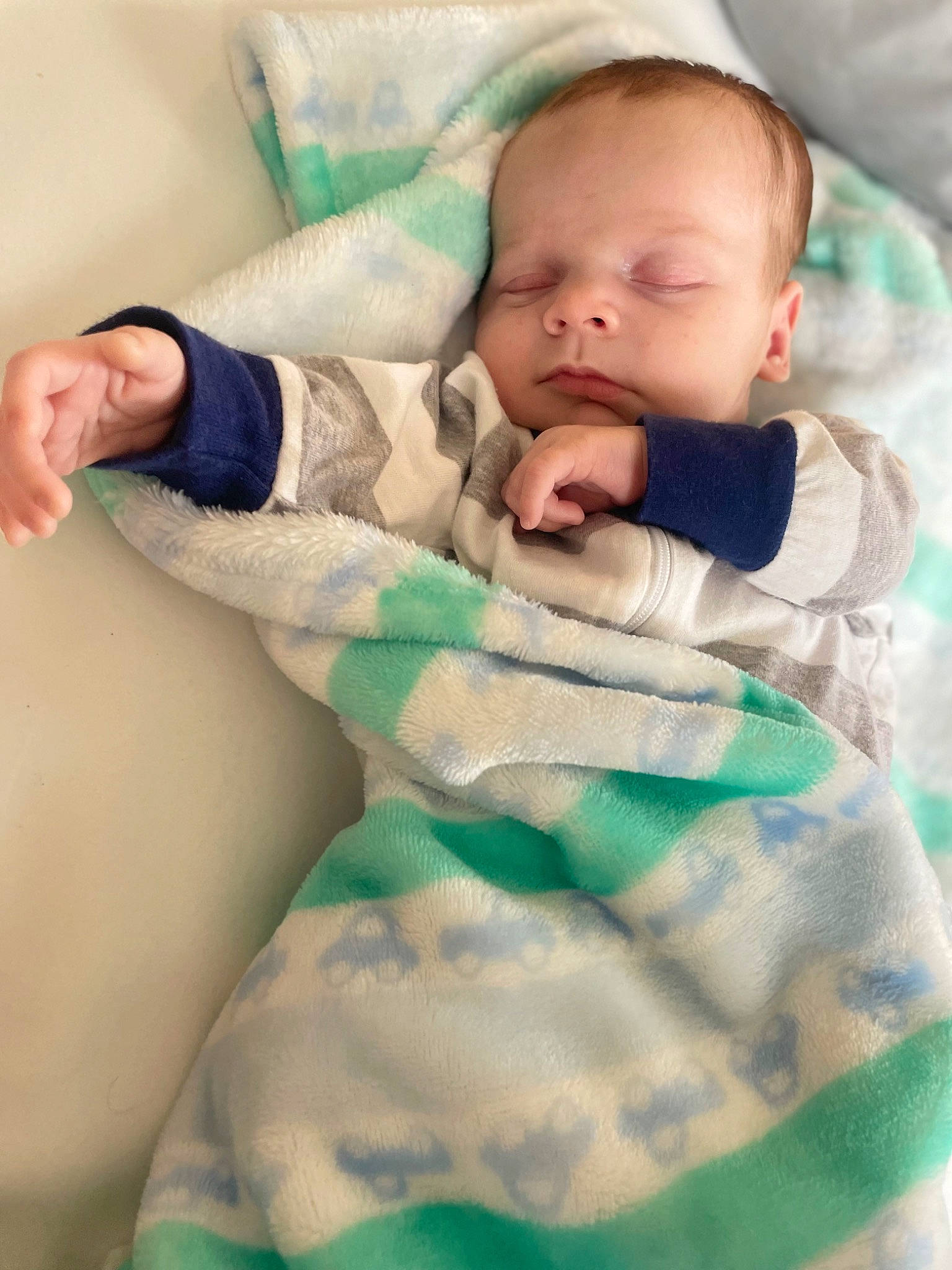 Kasin is registered to the contest to win money with this photo: baby, baby_products, baby_safety, baby_sleeping, baby_toddler_clothing, cheek, child, comfort, gesture, green, linens, pattern, person, room, sitting, skin, sleeve, thumb, toddler