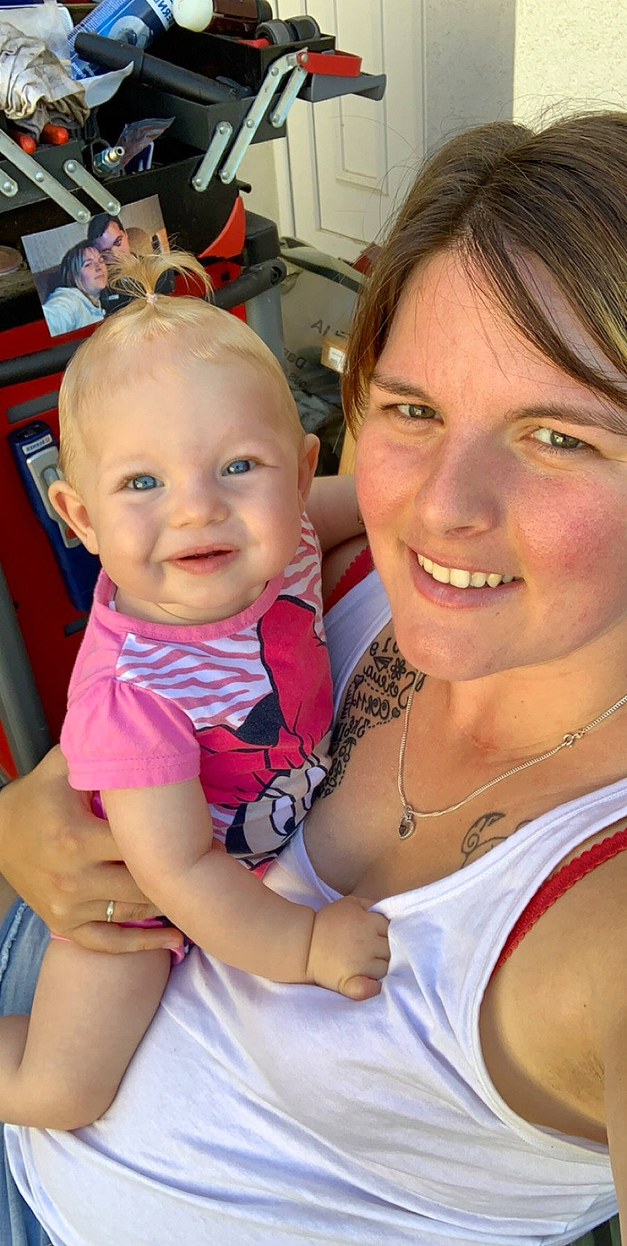 Serena a rejoint le concours — aidez-le/la à gagner de superbes lots ! baby, cheek, child, daughter, ear, face, fun, happy, joy, mother, people, person, skin, smile, toddler