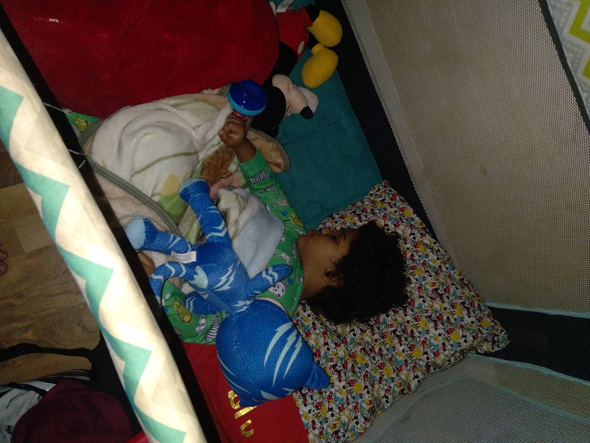 Finnic Blu Norton is registered to the contest to win money with this photo: baby, baby_products, baby_safety, bed, bed_sheet, bedding, bedroom, bedtime, child, comfort, fun, infant_bed, leisure, linens, nap, person, room, sleep, textile, toddler