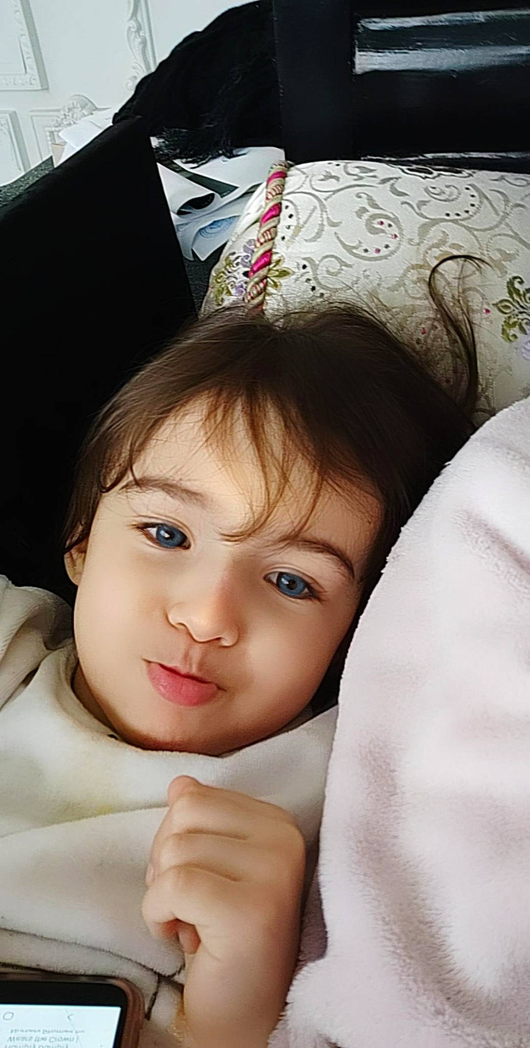 Loujaine participe au concours pour gagner de l'argent avec cette photo : baby, cheek, child, face, person, portrait_photography, skin, toddler