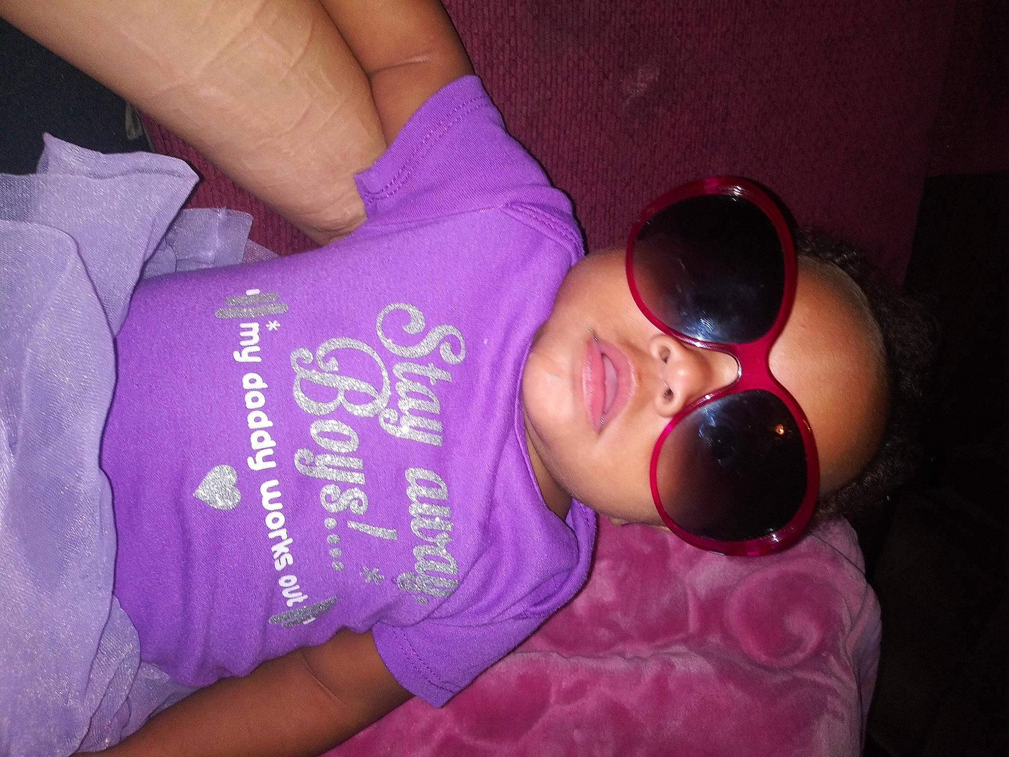 Zayla is registered to the contest to win money with this photo: arm, chest, cool, finger, hand, joint, magenta, muscle, person, pink, purple, t_shirt, violet