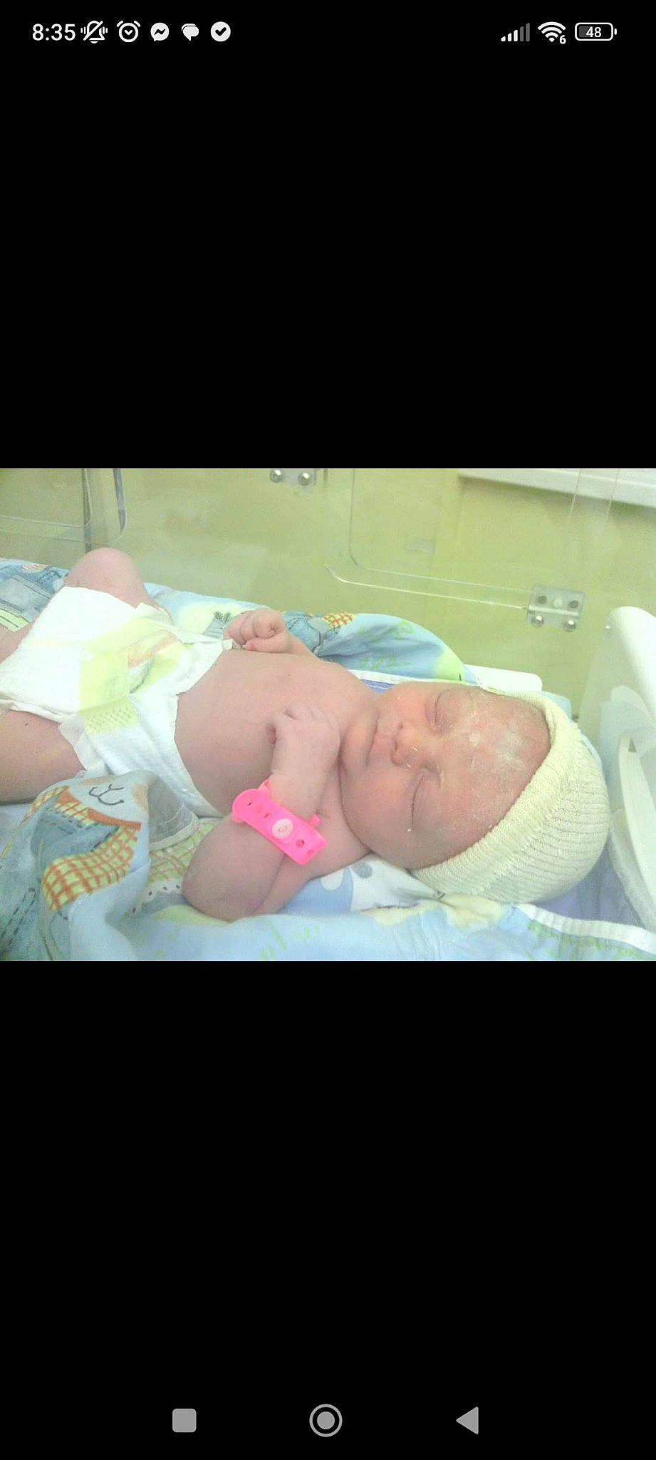 Tya participe au concours pour gagner de l'argent avec cette photo : abdomen, baby, baby_products, bedding, bedtime, brassiere, cheek, chest, comfort, diaper, flesh, human_leg, knee, linens, nap, person, sleep, thigh, toddler, trunk