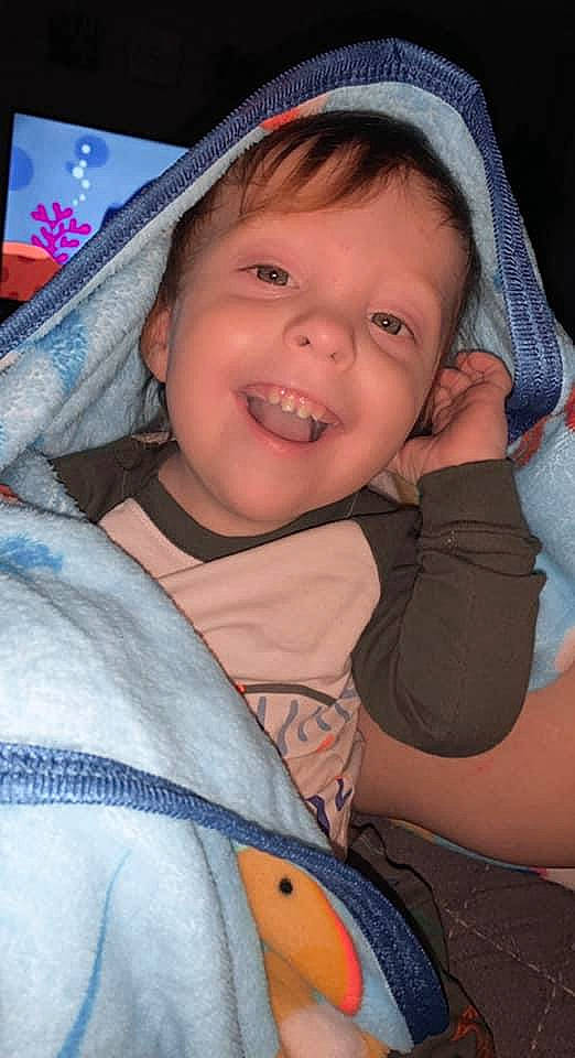 Cameron is registered to the contest to win money with this photo: arm, blue, cheek, chin, eye, eyebrow, face, forehead, gesture, hairstyle, happy, head, human, iris, joy, lip, mouth, nose, organ, person