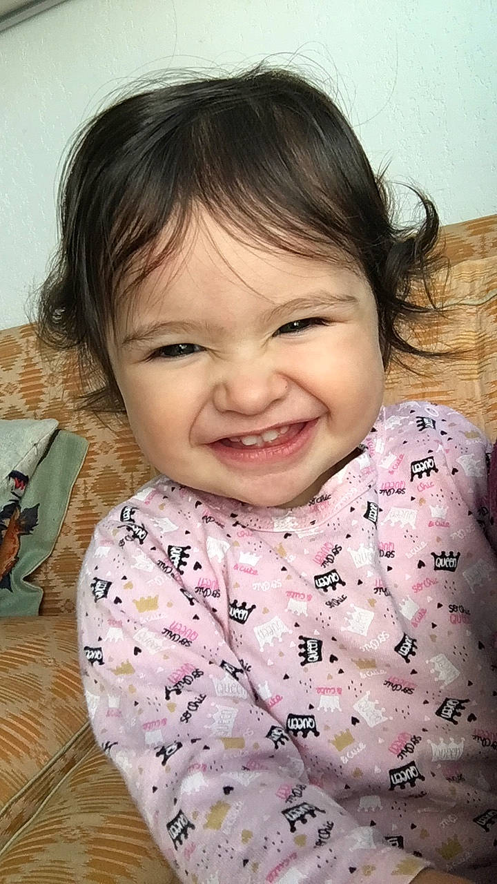 Anna-lucia participe au concours pour gagner de l'argent avec cette photo : baby, baby_toddler_clothing, beauty, cheek, child, eyebrow, eyelash, facial_expression, forehead, hairstyle, happy, iris, laugh, lip, mouth, nose, person, portrait_photography, string_instrument, toddler