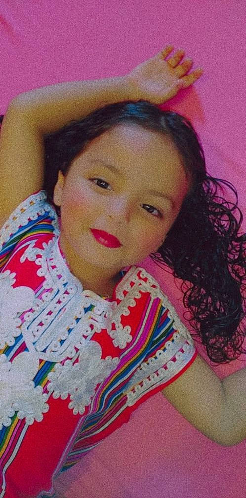 Aya participe au concours pour gagner de l'argent avec cette photo : black_hair, cheek, chin, cool, eyebrow, eyelash, forehead, happy, iris, jaw, lip, lipstick, magenta, mouth, neck, nose, person, pink, shoulder, skin