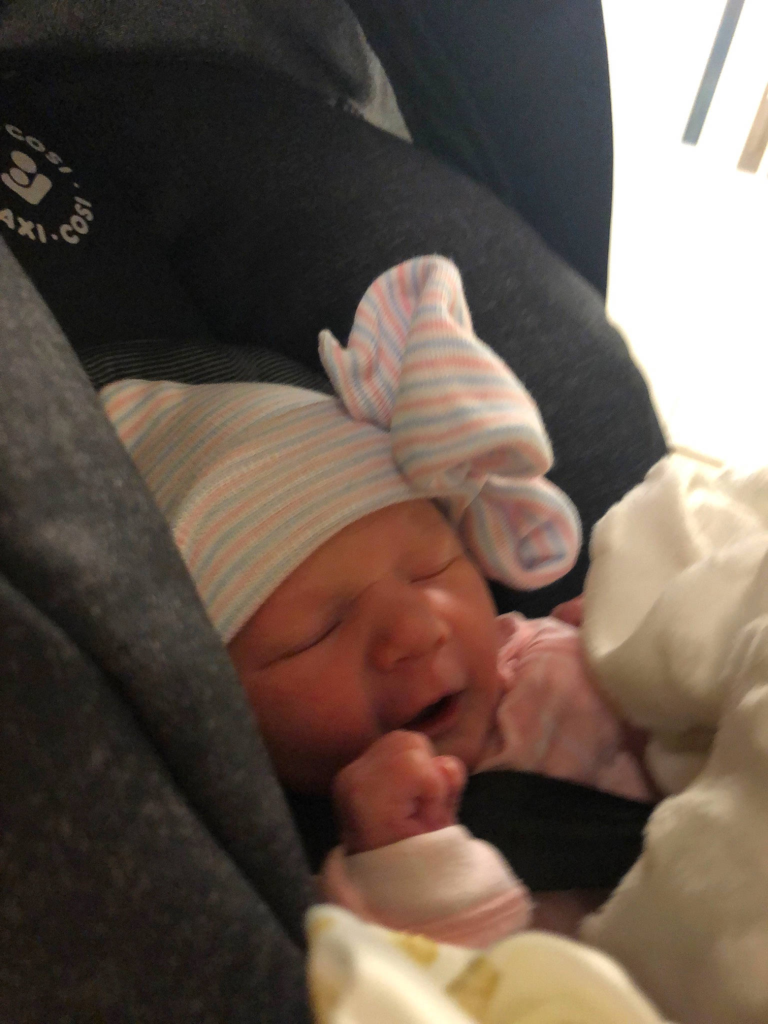 Amiliana is registered to the contest to win money with this photo: baby, birth, child, childbirth, comfort, finger, hand, leg, nap, person, skin, sleep, thumb, toddler