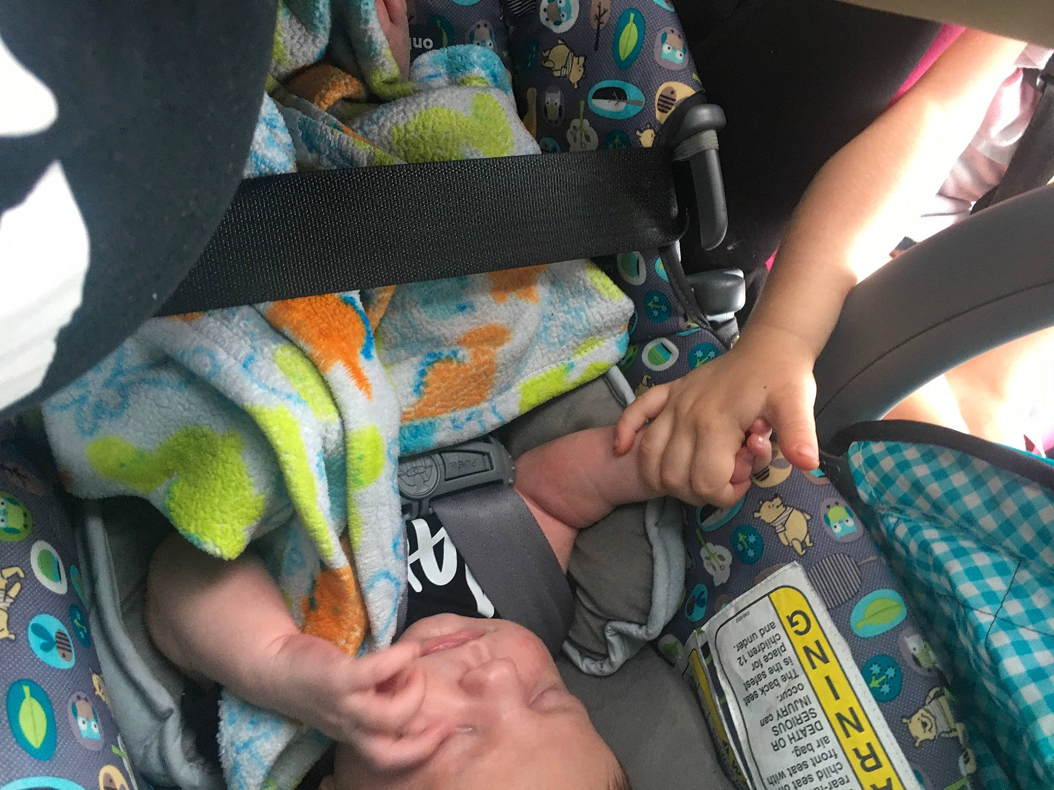 Jd is registered to the contest to win money with this photo: hand, leg, nail, person