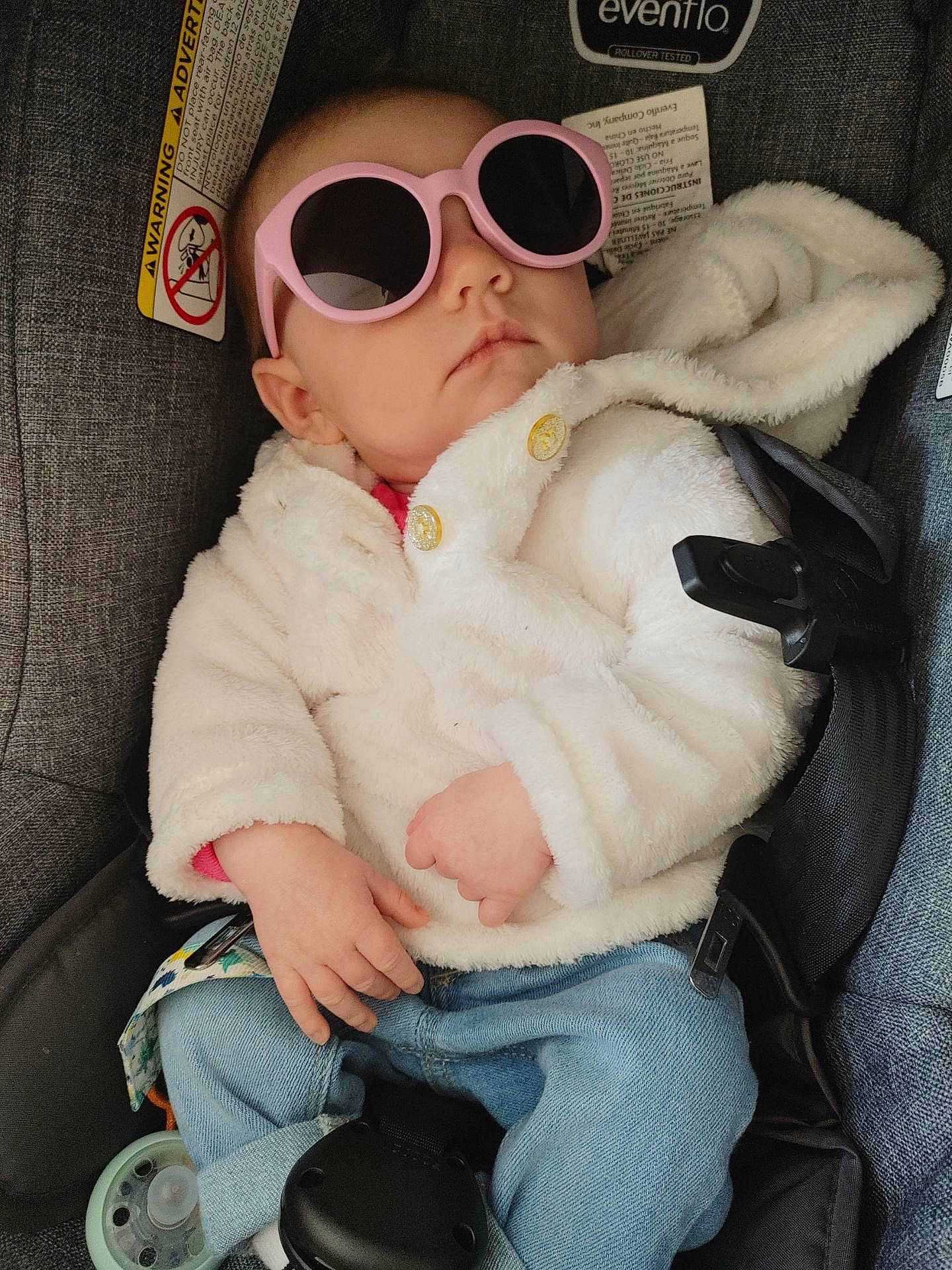 Emberlynn is registered to the contest to win money with this photo: baby, baby_toddler_clothing, cap, car_seat, comfort, eyewear, fedora, glasses, goggles, hat, head, knit_cap, person, personal_protective_equipment, sleeve, stuffed_toy, sun_hat, sunglasses, textile, toddler