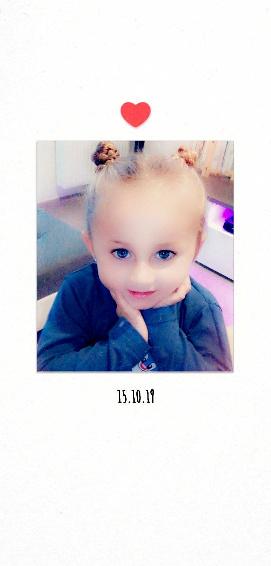 Louna a rejoint le concours — aidez-le/la à gagner de superbes lots ! baby, baby_toddler_clothing, dress, ear, electric_blue, eye, eyelash, fashion_accessory, font, formal_wear, fur, happy, magenta, pattern, person, pink, purple, sleeve, smile, toddler