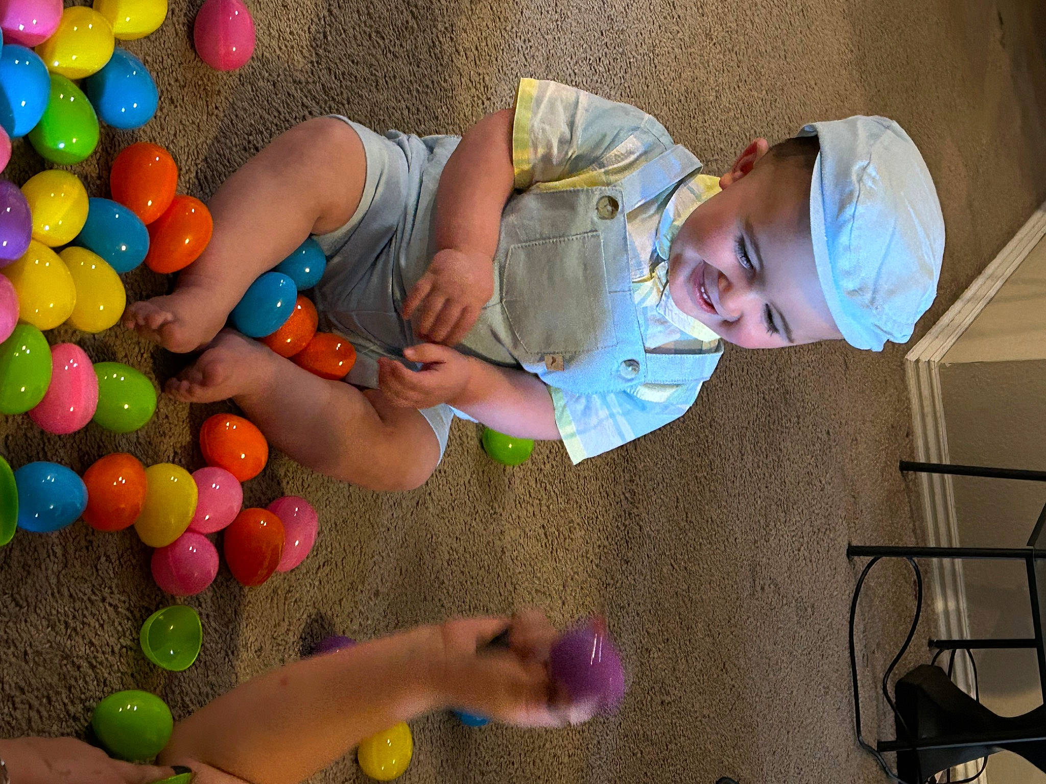 Chrystian is registered to the contest to win money with this photo: baby, baby_products, baby_toddler_clothing, ball_pit, balloon, child, event, finger, fun, hand, hat, headwear, joy, leisure, nail, party_supply, person, play, recreation, sitting