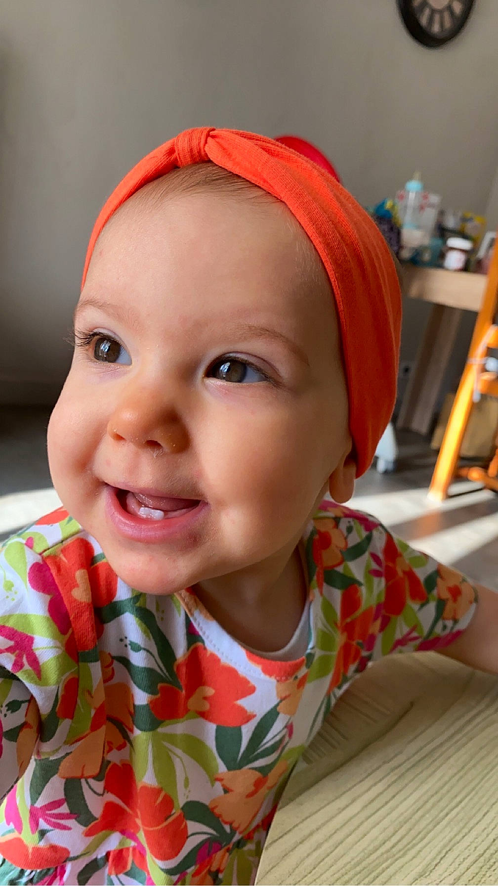 Julya participe au concours pour gagner de l'argent avec cette photo : baby, baby_toddler_clothing, cheek, child, eye, eyebrow, eyelash, forehead, happy, head, iris, joy, lip, mouth, neck, nose, pattern, person, skin, sleeve