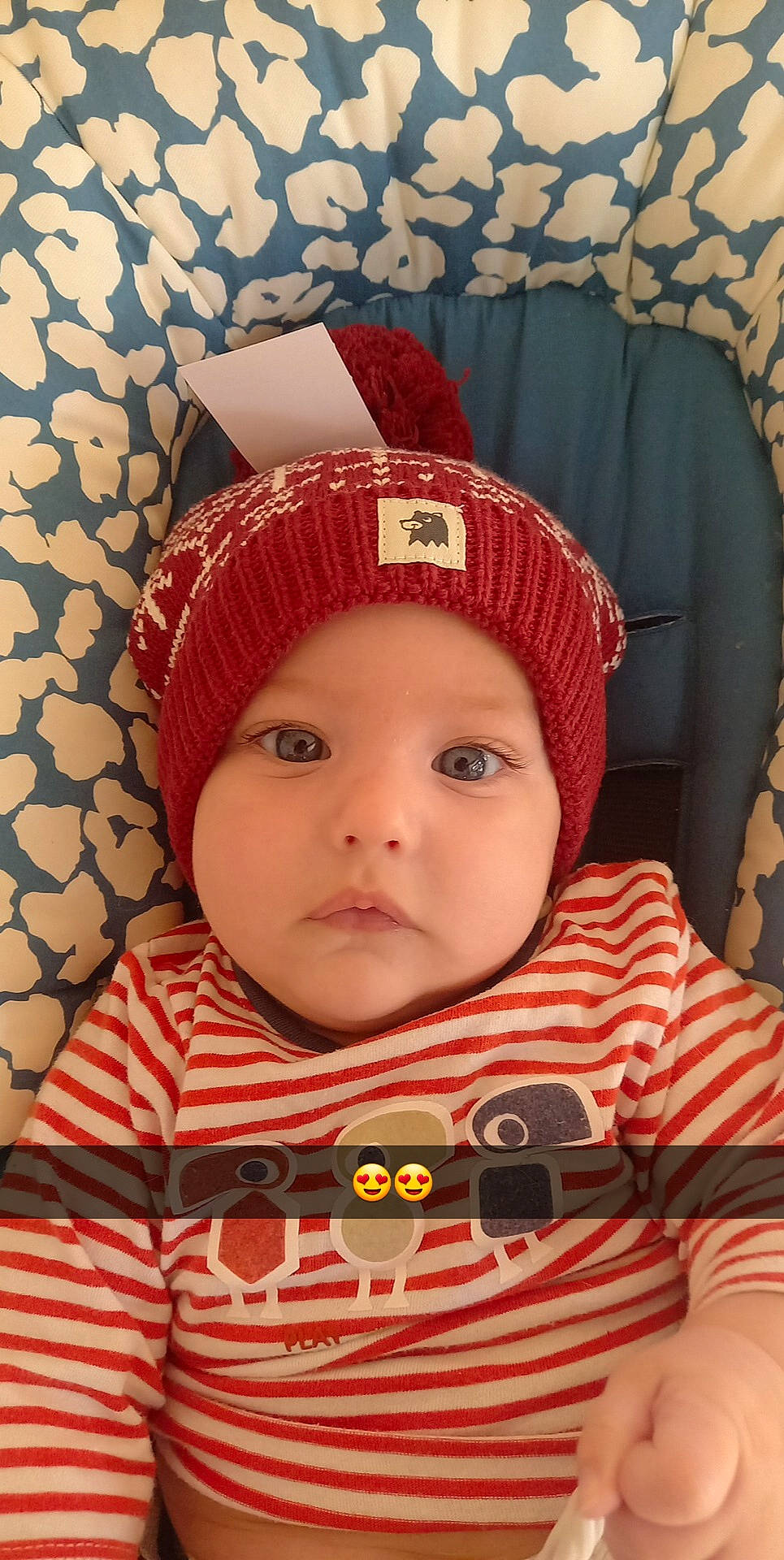 Charlie a rejoint le concours — aidez-le/la à gagner de superbes lots ! baby, baby_toddler_clothing, cap, cheek, chin, clothing, cool, eye, face, happy, head, headgear, headwear, lip, outerwear, pattern, person, red, skin, sleeve